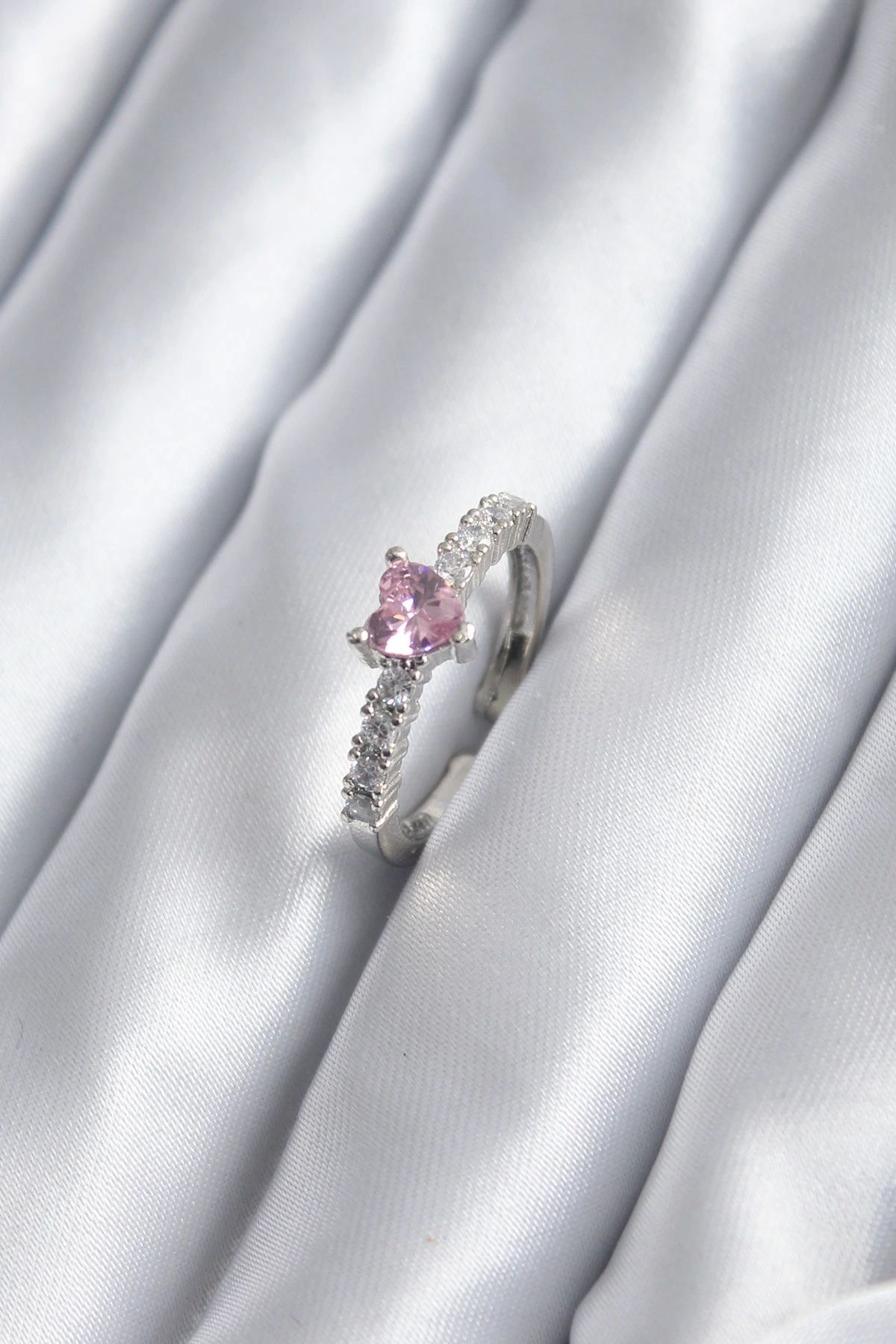 OurStyles Gümüş Renk Zirkon Taşlı Pembe Kristal Kalp Model Kadın Yüzük - TJ-BYK2851
