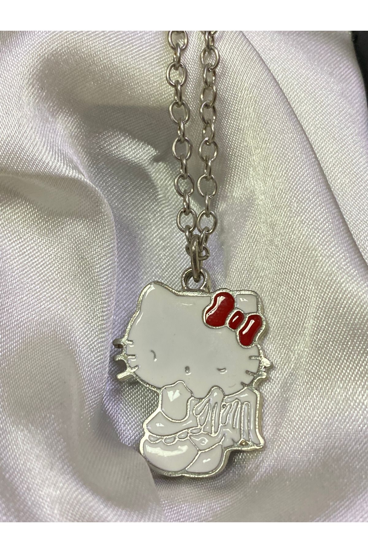 DÜKKAN DESİGN DÜKAN DESİGN Hello Kitty Beyaz Mineli Kolye