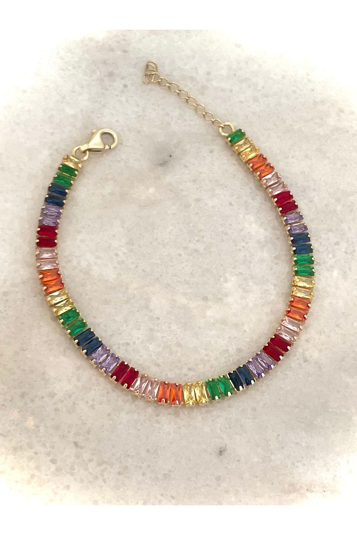 emy by emel luxury silver jewelry Altın Kaplama Renkli Baget Taşlı Bileklik 925 Ayar Gümüş