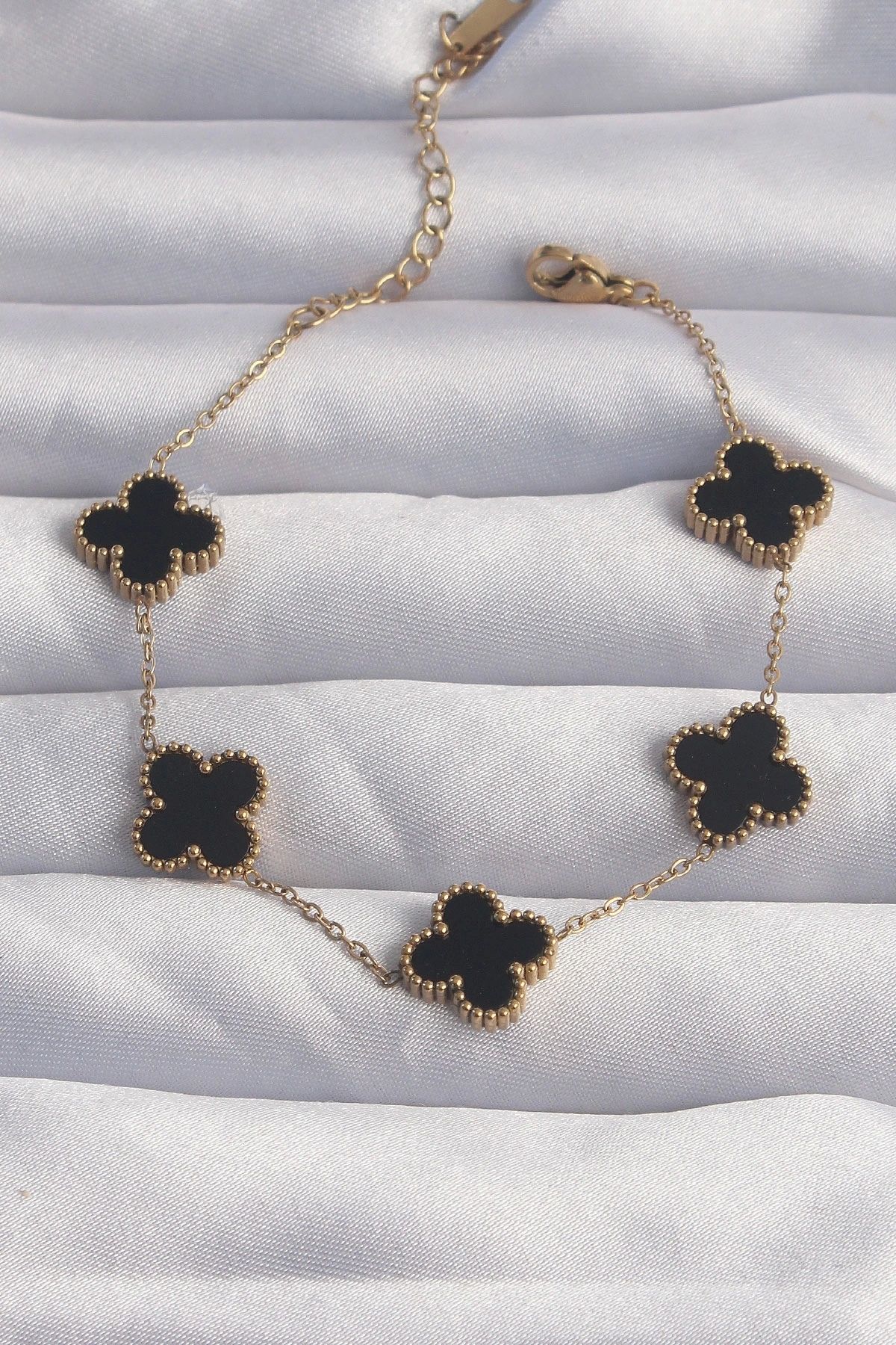 OurStyles 316L Çelik Gold Renk Siyah Mineli Yonca Bileklik - TJ-BB6258
