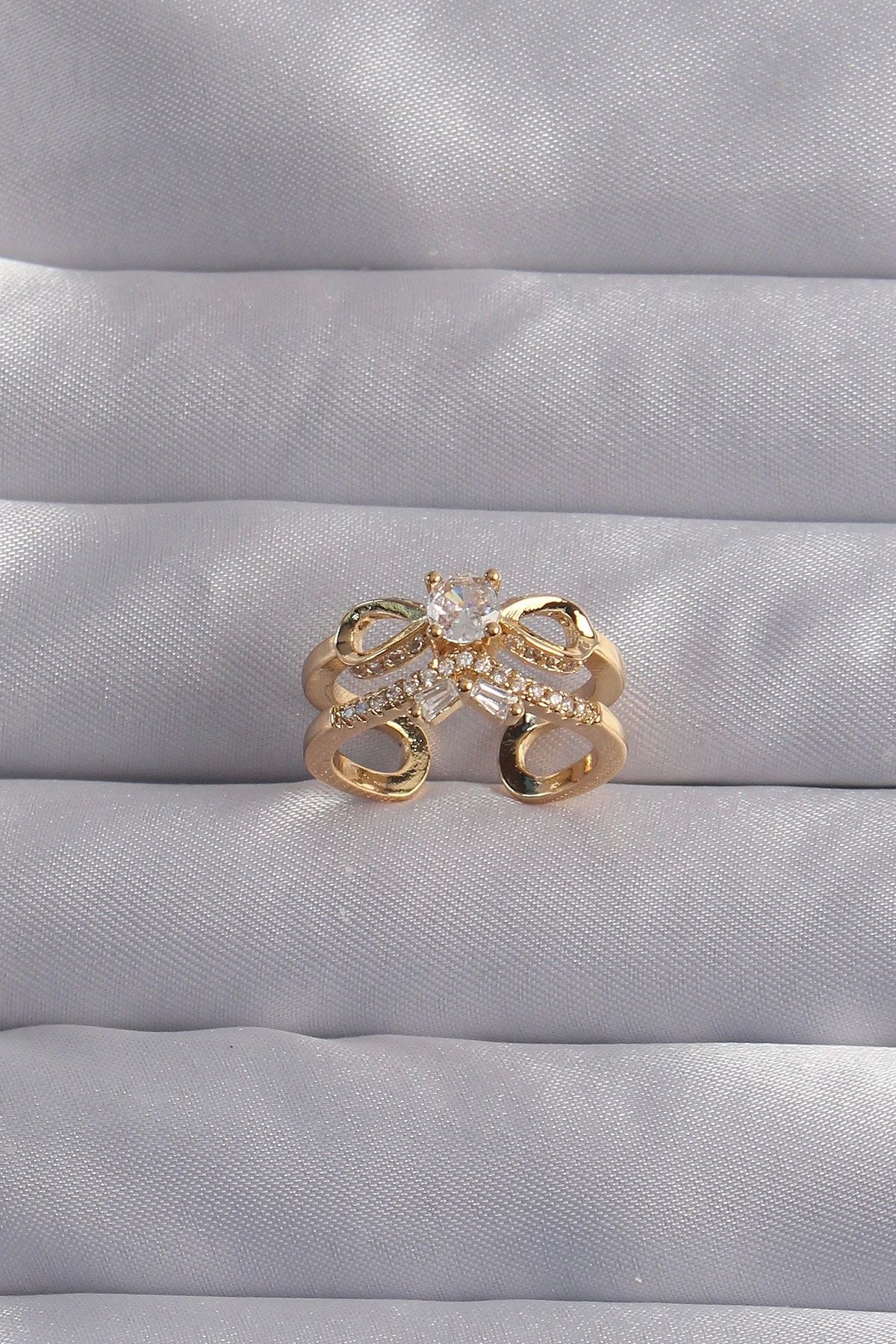 OurStyles Pirinç Ayarlamalı Gold Renk Zirkon Taşlı 2li Görünüm Fiyonk Yüzük - TJ-BYK3287