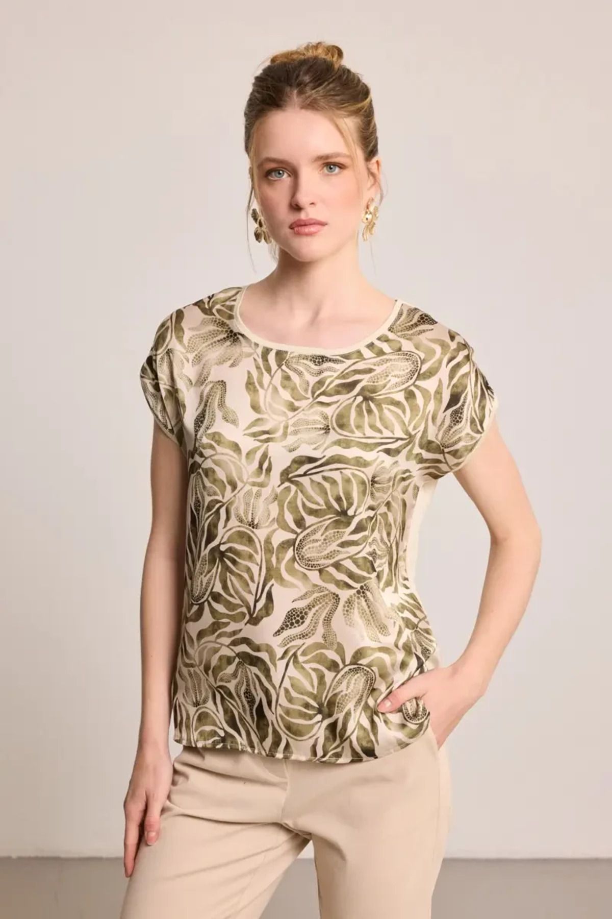 Gusto Yaprak Desenli T-Shirt - Haki