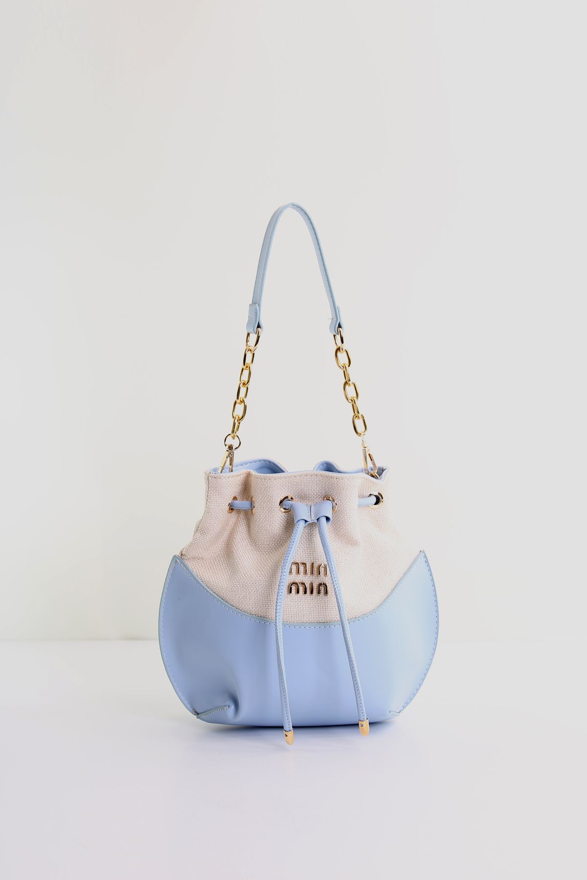 mın Boğmalı Deri Detaylı Zincirli Elden Tutma Saplı Çapraz,Omuz Çantası En:23cm,Boy:22cm,Genişlik:10cm