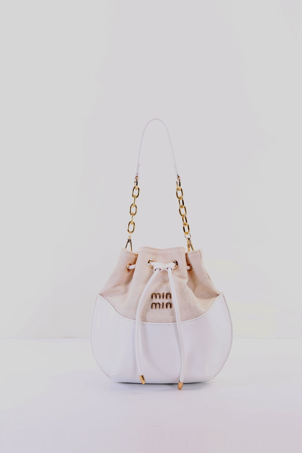 mın Boğmalı Deri Detaylı Zincirli Elden Tutma Saplı Çapraz,Omuz Çantası En:23cm,Boy:22cm,Genişlik:10cm
