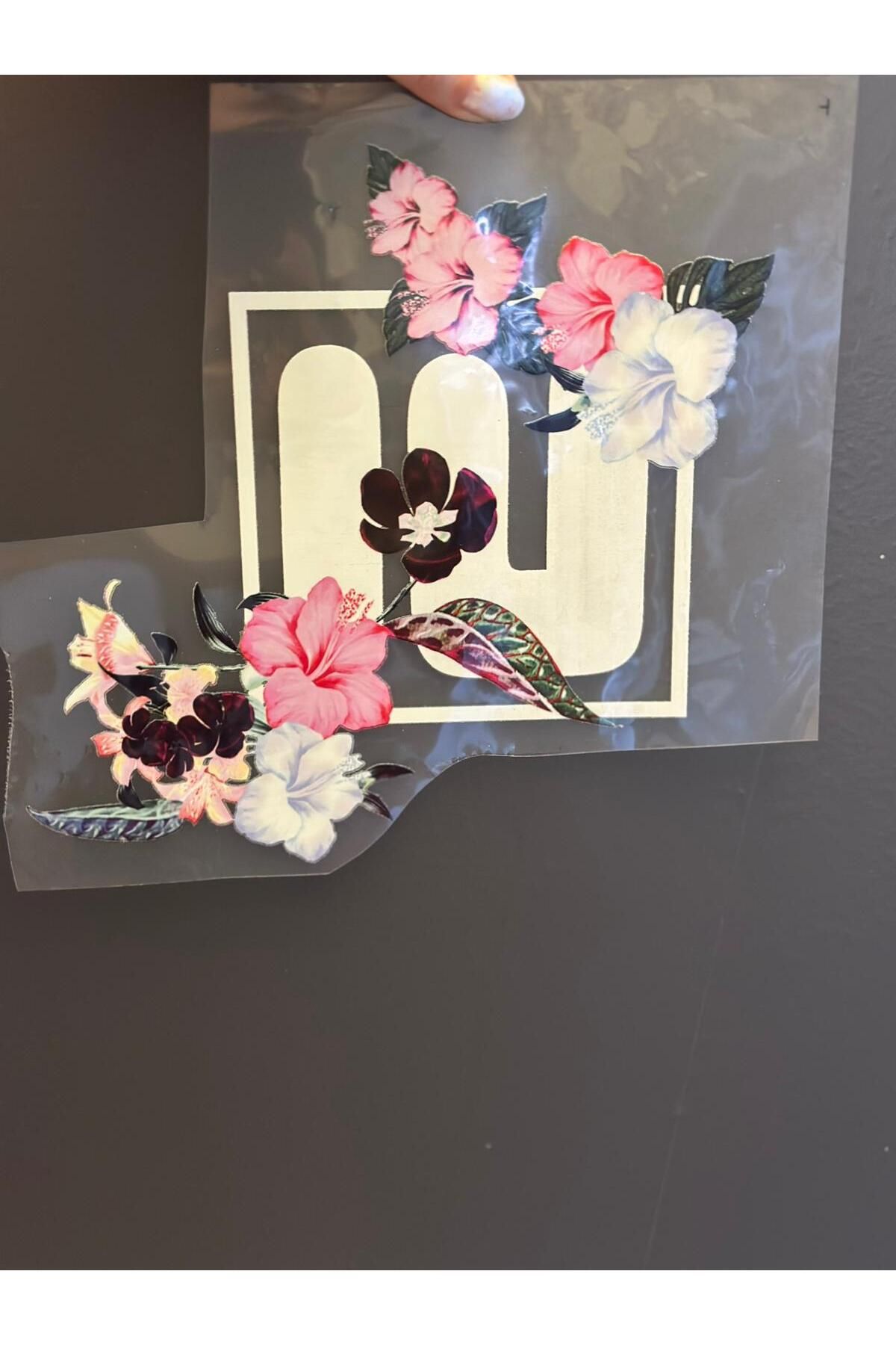 Gönülden Tasarım ÜTÜ İLE YAPIŞAN PEMBE ÇİÇEKLİ TRANSFER BASKI ARMA 22X22 CM
