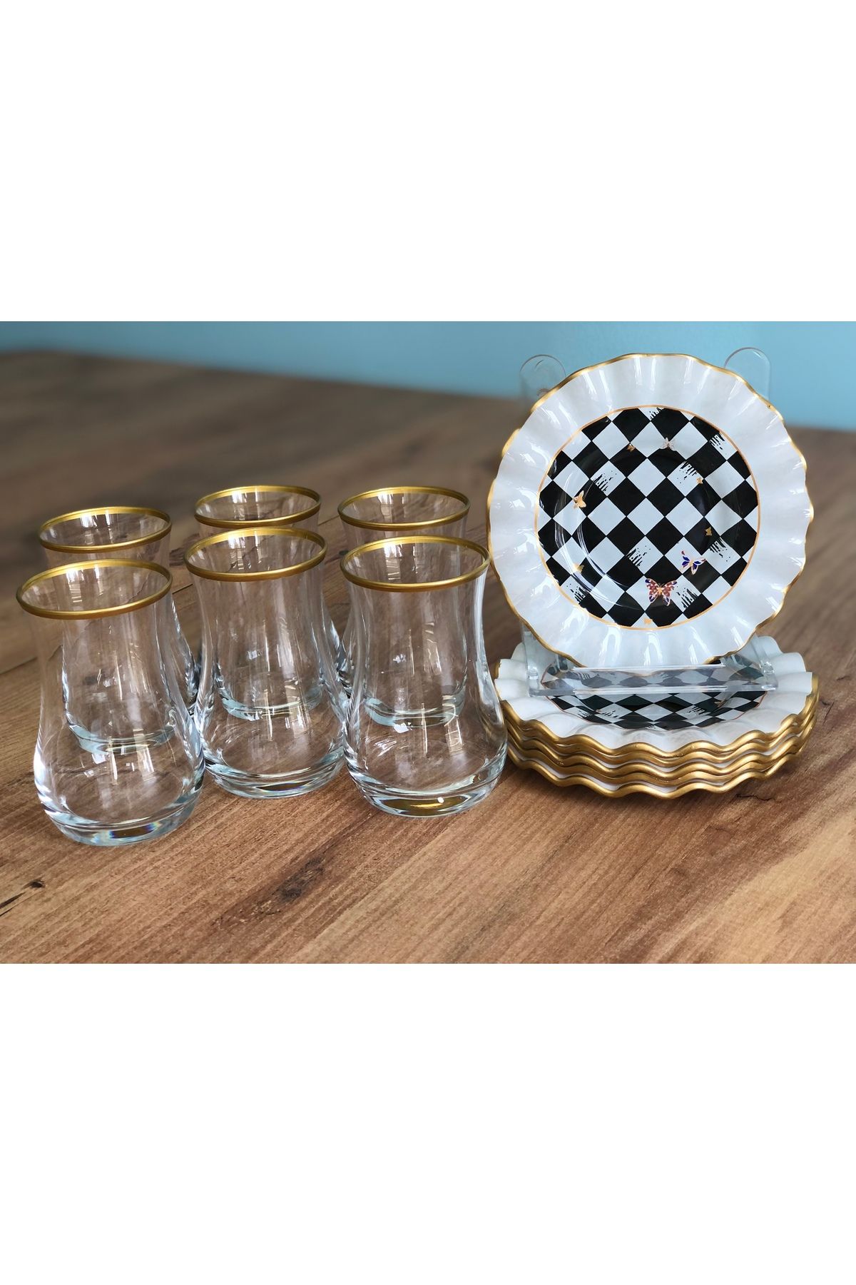 B&M Dama Desenli Kıvrımlı 6 Kişilik Çay Seti 12 Parça