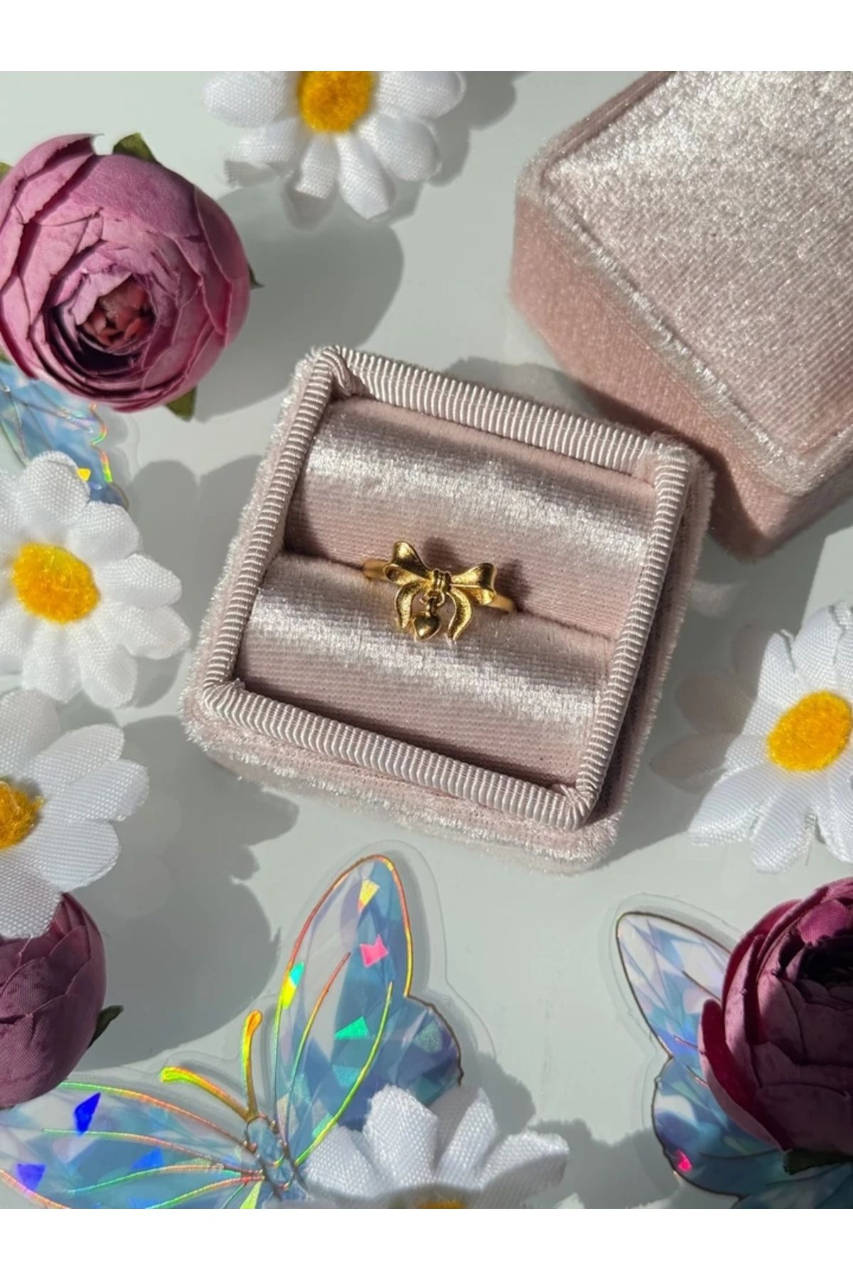 Harlofia Jewelry Ayarlanabilir Kalp Charmlı Kurdele Gold Yüzük