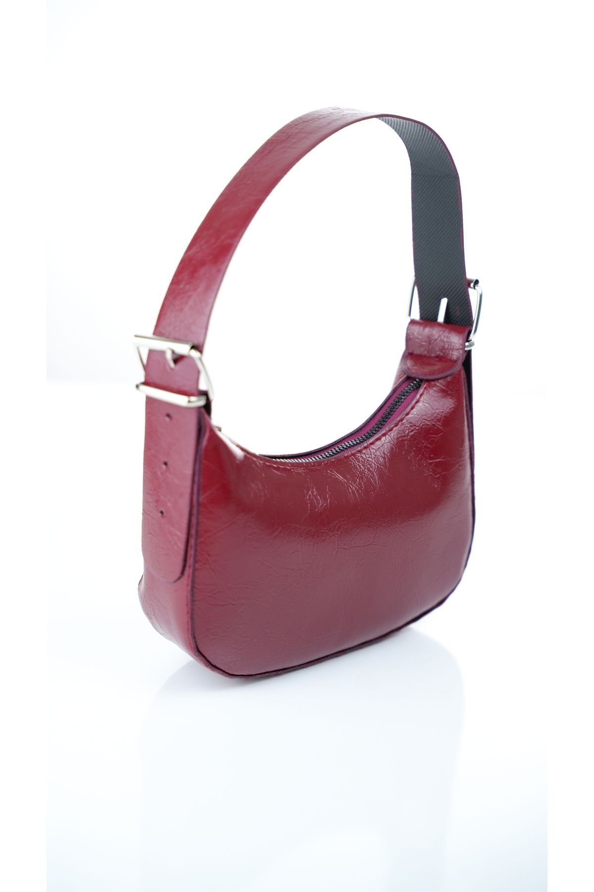 Tex Republic Kadın El ve Omuz Çantası Parlak Yüzey Yeni Sezon Şık Tasarım En:20cm Yükseklik:24cm