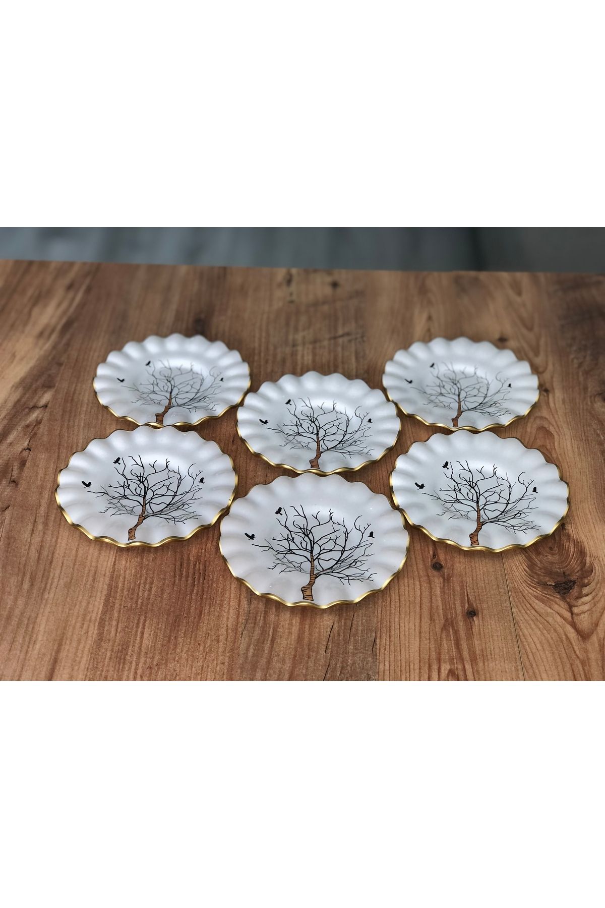 B&M-Tree Patterned Curved Tea Plate 6 Pieces 3