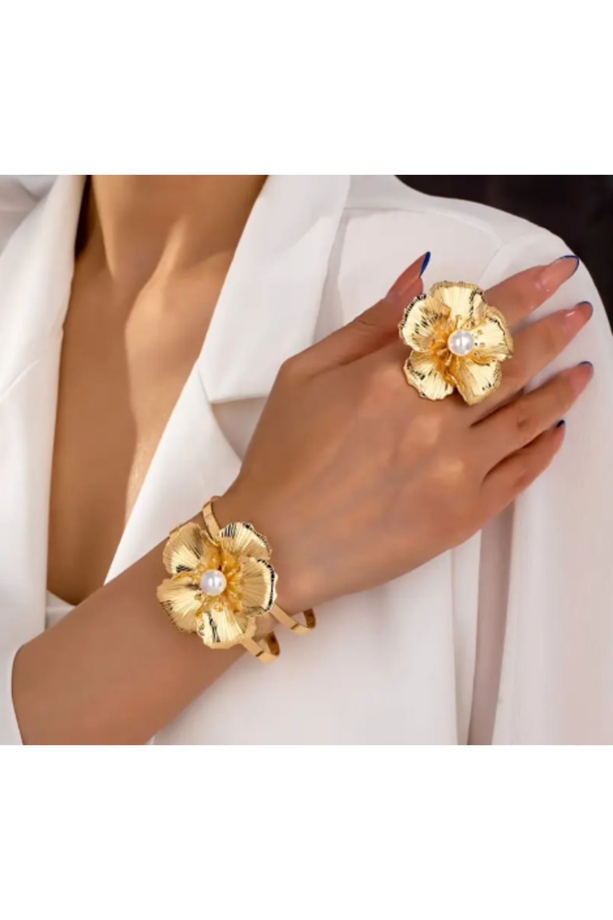 SE Jewellery Collection Selin Ersoy Altın Kaplama İncili Çiçek Formlu Bileklik ve Yüzük Seti