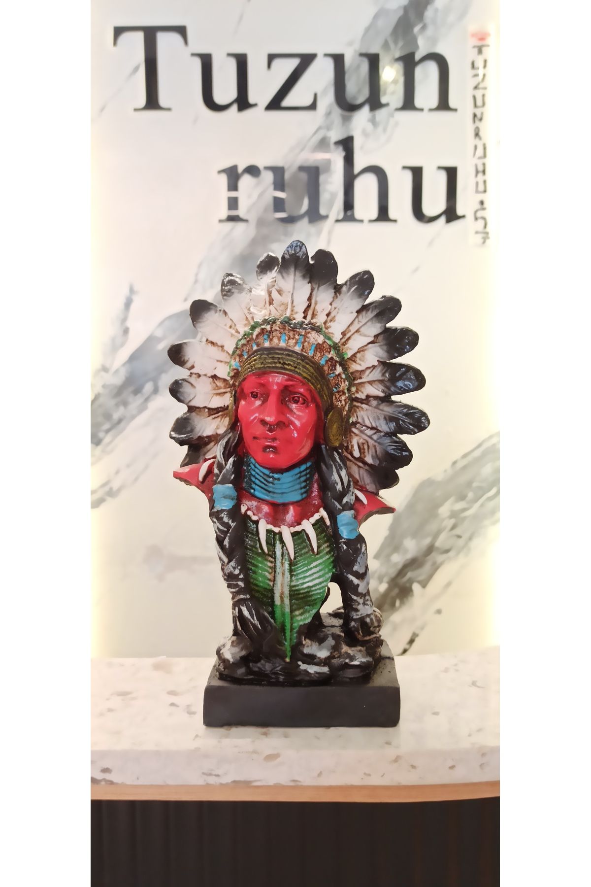 Tuzun Ruhu KIZIL DERİLİ DEKORATİF BİBLO