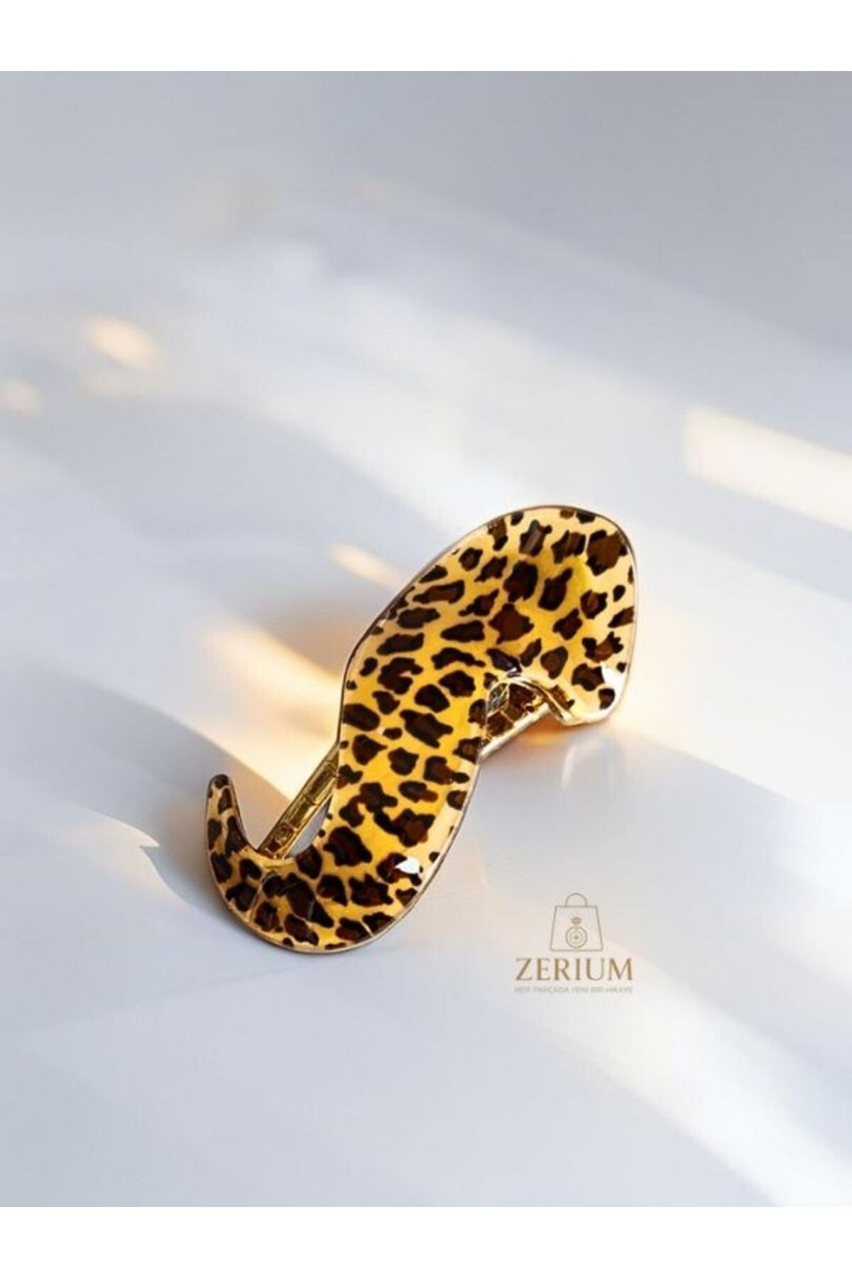 ZERİUM Leopar Desenli Pens Saç Tokası – 10 cm Şık ve Güçlü Tutucu Model