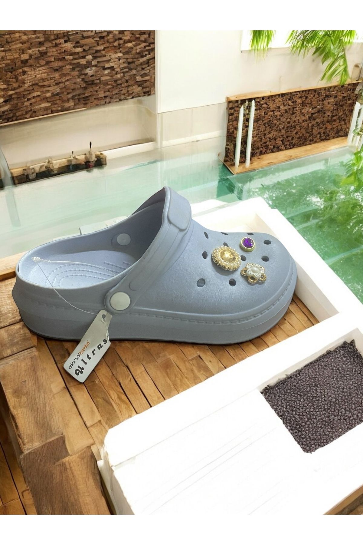Akınal Bella Konay ultrasoft kroks taşlı terliği