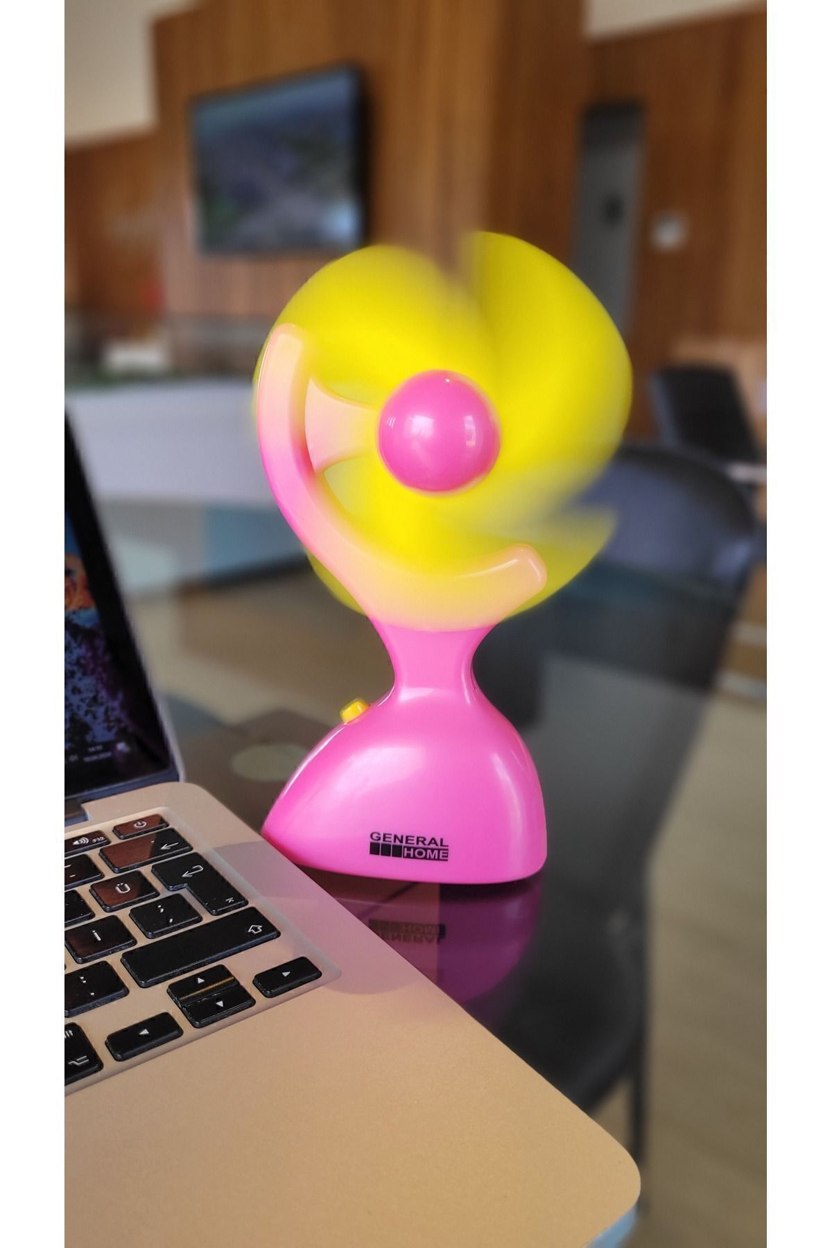 Miniso-Table Top Mini Fan 1