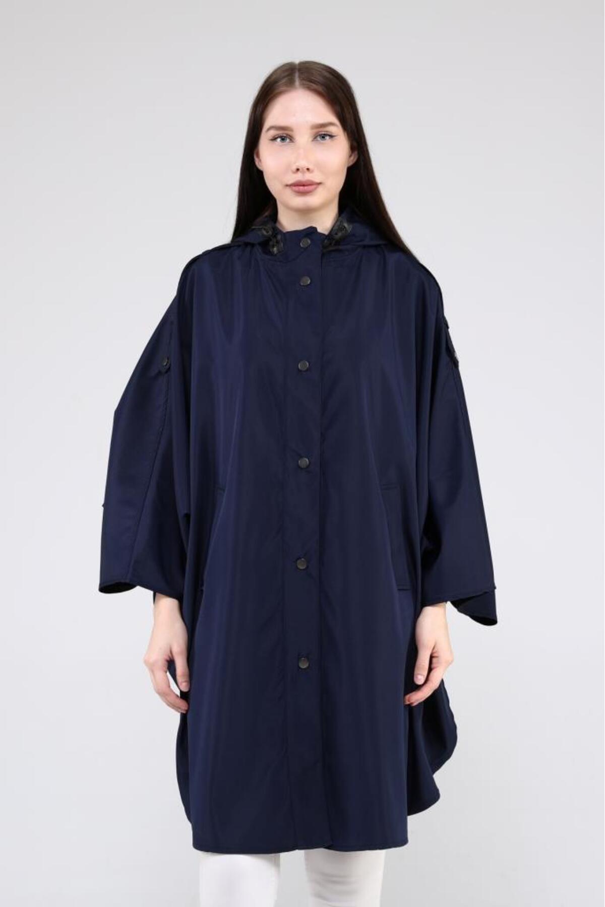 Jamila Oversize Kapüşonlu Mevsimlik Panço - Yağmurluk görsel 3