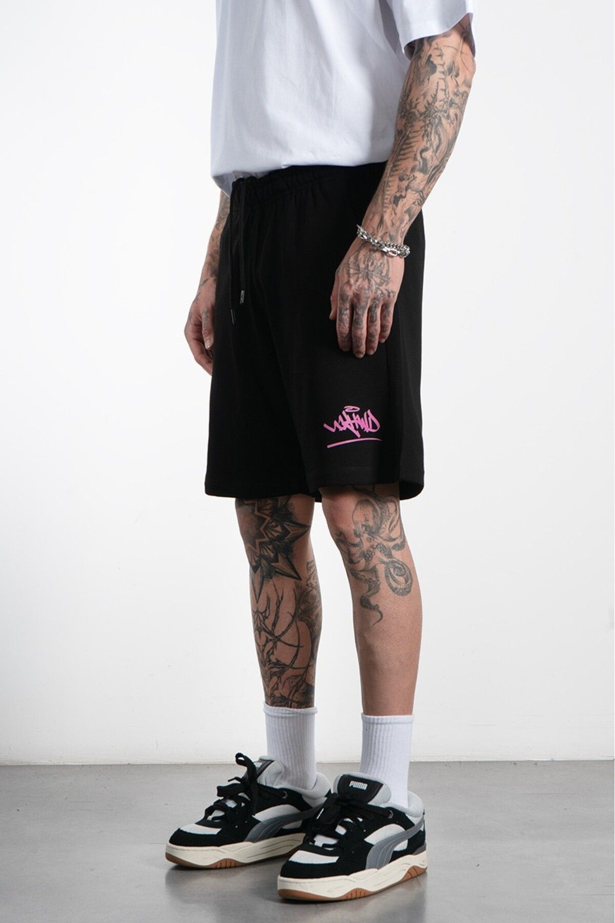 UKHWD SUPPLY Pembe Classic Graffiti Logo %100 Pamuk Erkek Şort