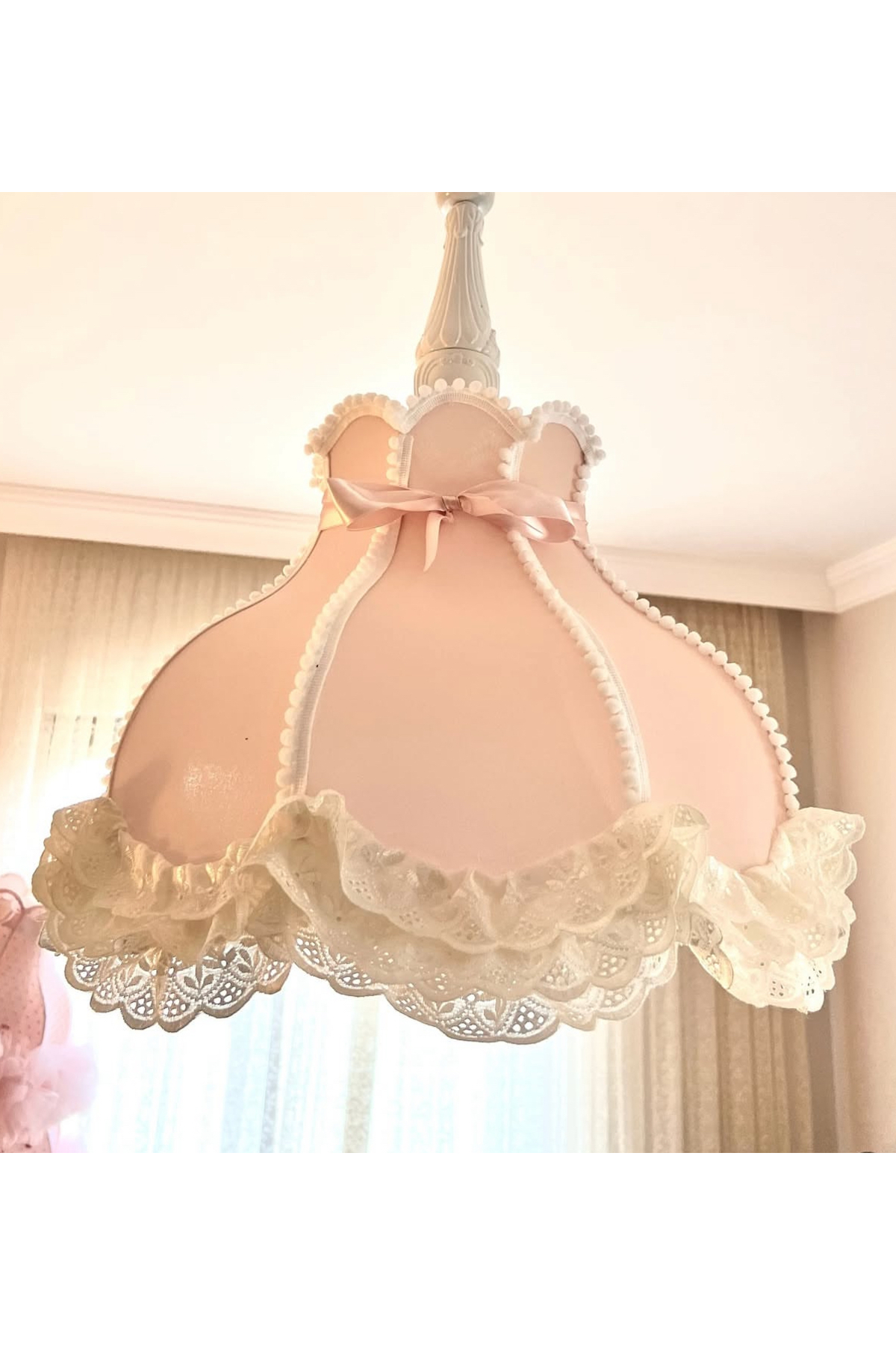 LULUAVİZEM Luluavizem Elde Yıkanabilir Sarkıt Çocuk Bebek Kız Ponpon Avize, Fisto Kenarlı Bebek Odası Avizesi fotoğrafı 2 (önizleme)