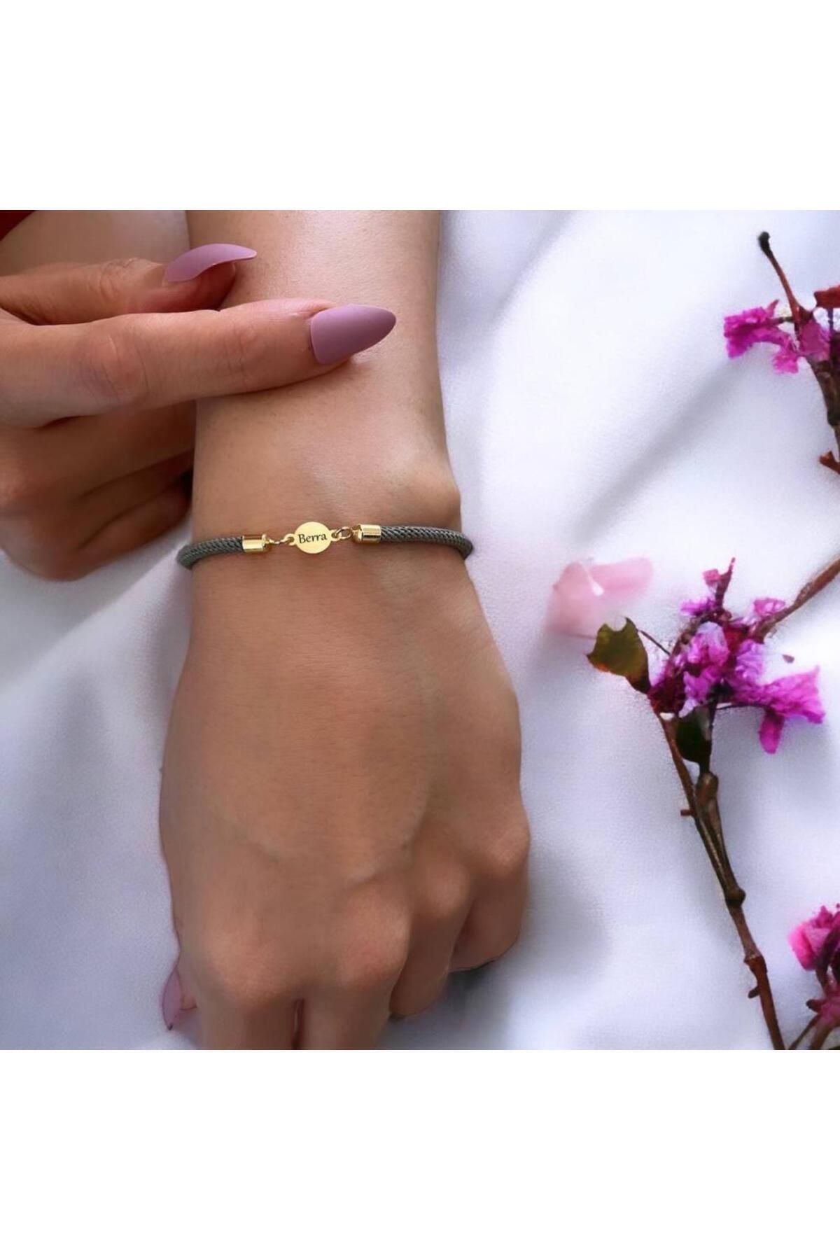 archin-Berra Name 14K Gold Plated Round Shape Bracelet-db-.jj-2023608c-.r-.sa2024035 3
