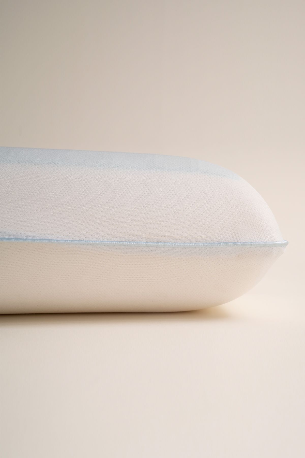 Penelope-Cool Effective 100% Viscoelastic Filled Medical Pillow - Medigel 5