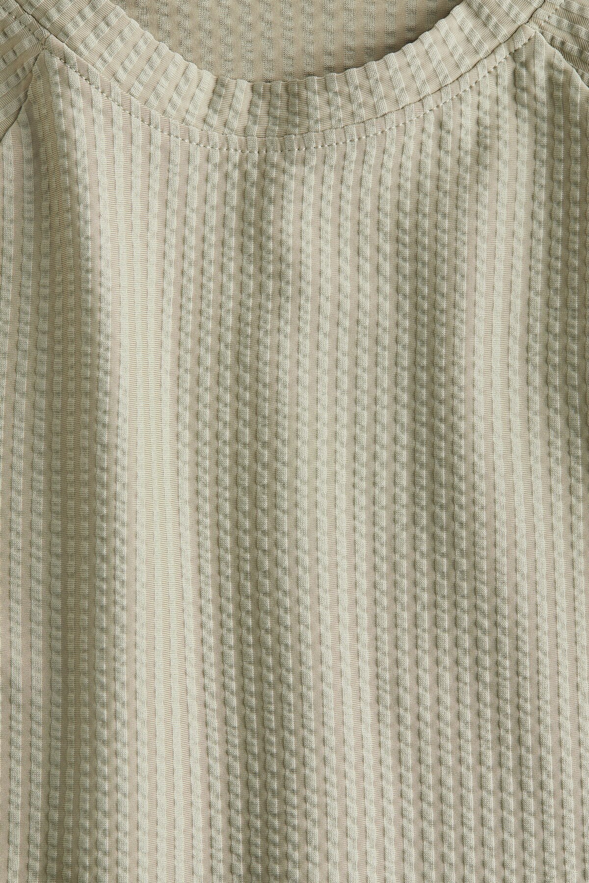 H&M UPF 50 Tekstüre Mayo Üstü fotoğrafı 2 (önizleme)