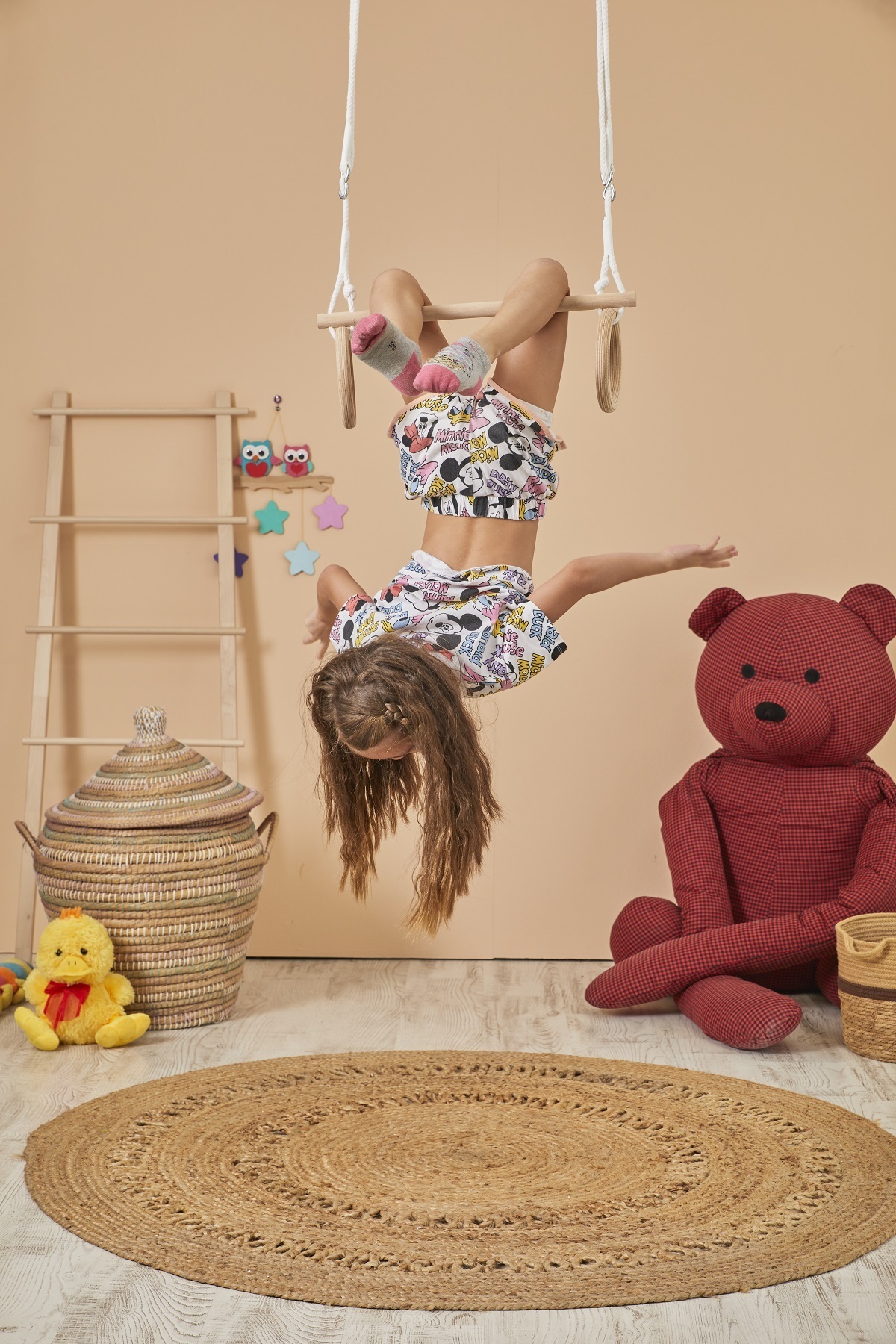 Svava Halkalı. Duyusal Jimnastik. Trapez. Salıncak fotoğrafı 4 (önizleme)