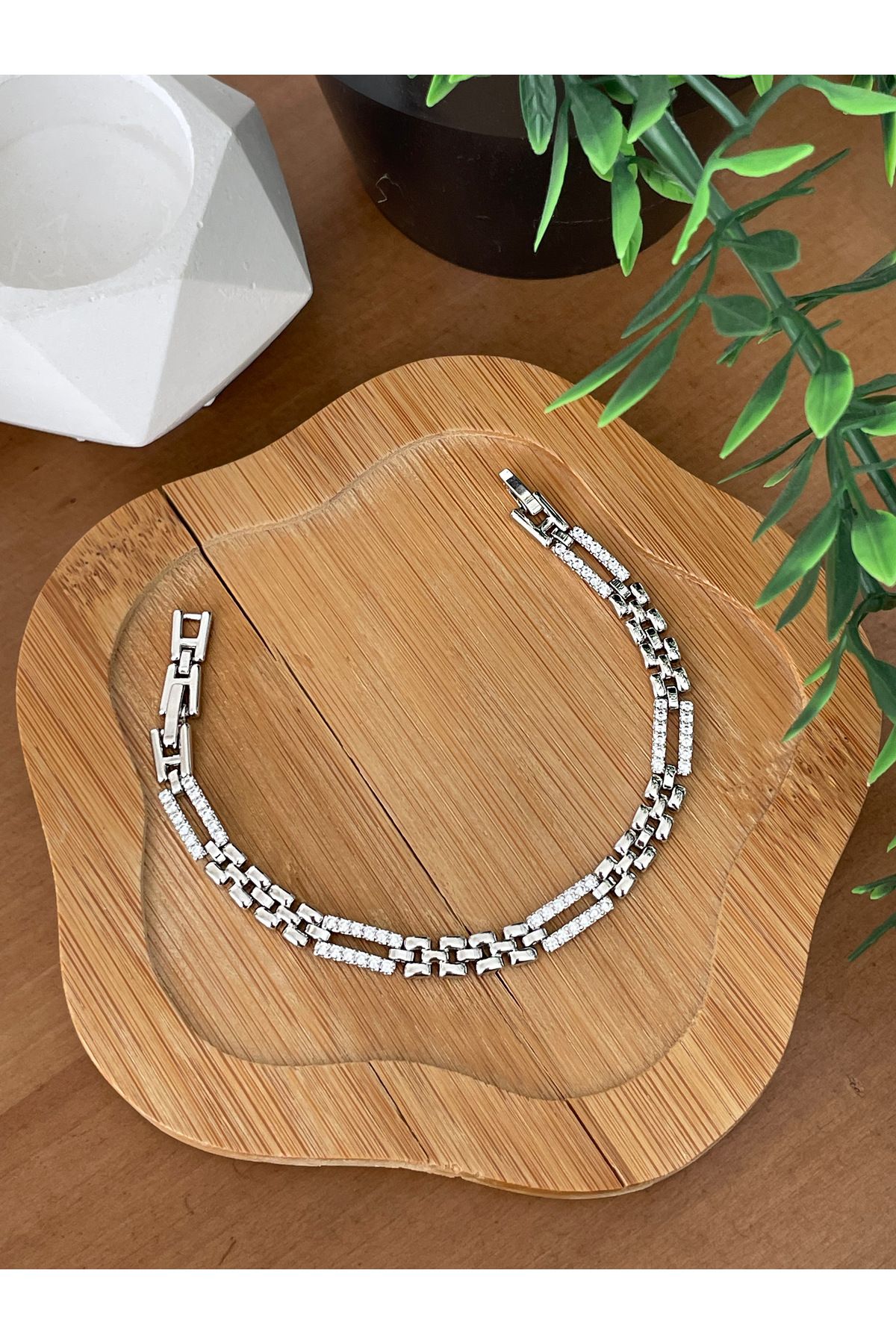 JELLY Kadın Xuping Çelik Gümüş Renk Çift Sıra Zirkon Taşlı Kordon Zincir Model Işıltılı Tasarım Bileklik