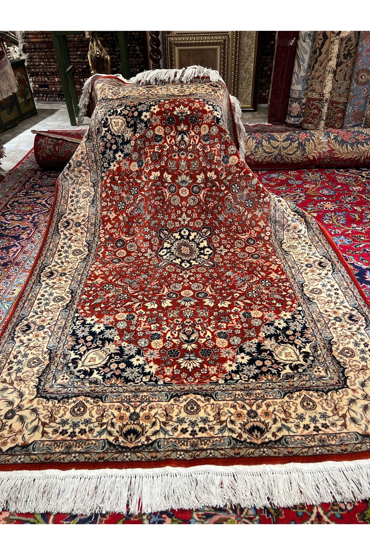 RD RAMAZAN DAĞ EL HALI SANATI El Dokuma Çin İsfahan Halısı Kaliteli Ürün Ebat 185x124