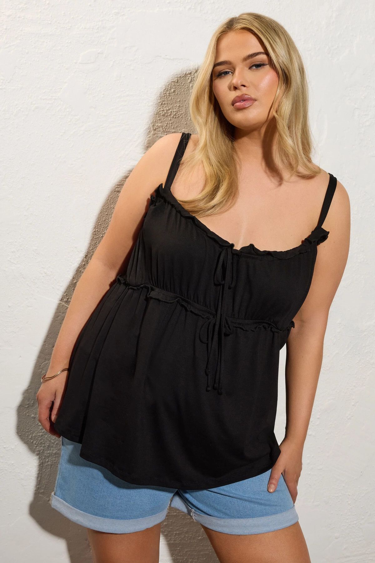 Stil Diva Büyük Beden İnce Askılı Geniş Yakalı Önü Büzgülü Bluz 322693