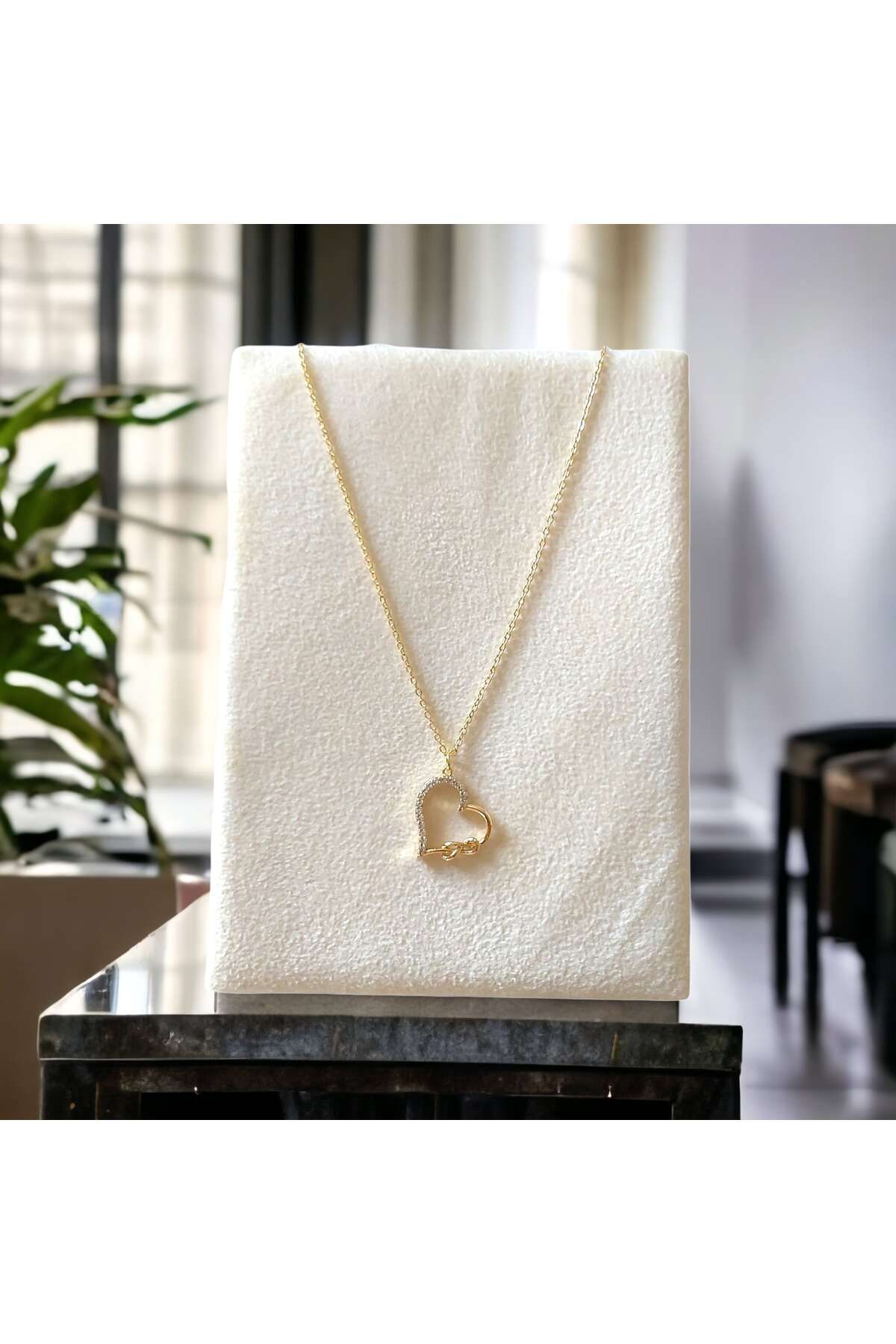 HOBİSY GIFT SHOP Zirkon Taşlı Kalp ve Sonsuzluk Figürlü Çelik Kolye - Gold Renk - Anlamlı Hediye Seçeneği
