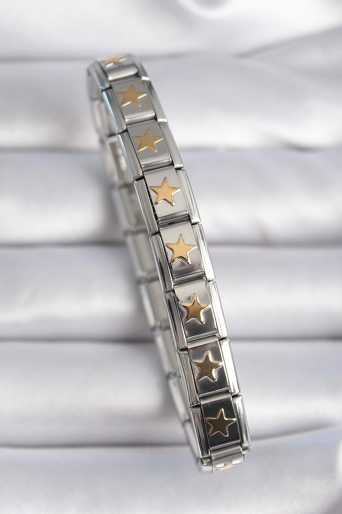 OurStyles 316L Çelik Gümüş Renk Gold Yıldız İşleme Nomination Kadın Bileklik - TJ-BB6463