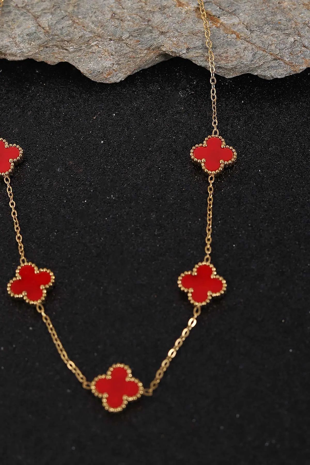 GUNESTAKI Van Cleef Kırmızı Çelik Kolye (Yonca Kolye)