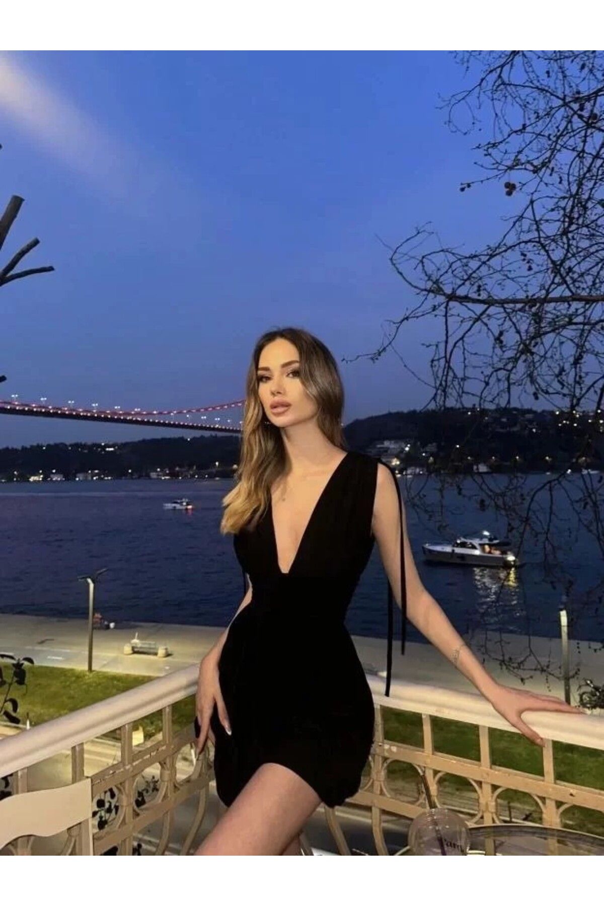 AMO Omuzu ip Askılı Şortlu Elbise - Siyah