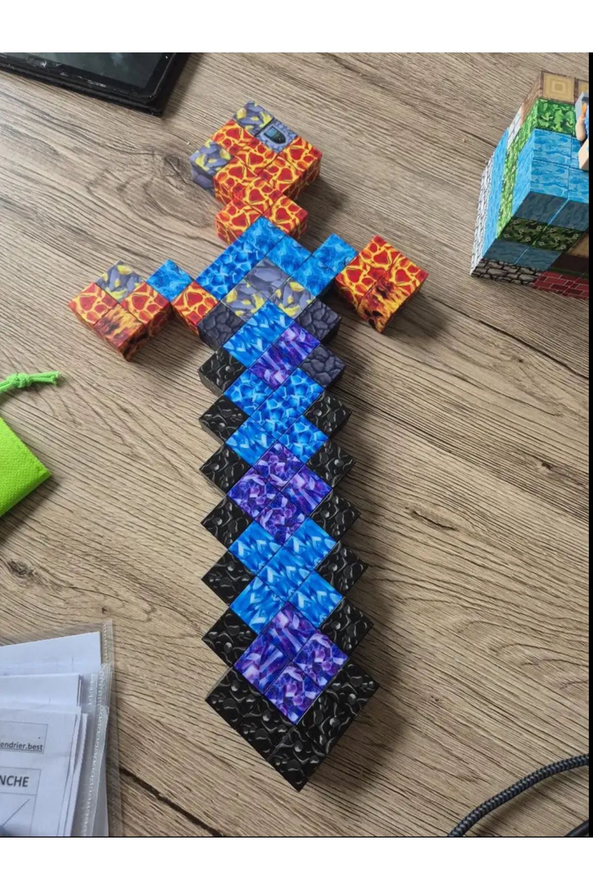 ToyznKidz Manyetik Küp Blok Dev Kılıç Temalı Yapı Taşı 100 Parça