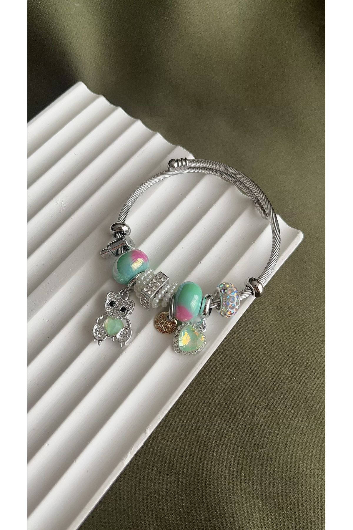 staınless steel Mint yeşili pembe yansımalı ayıcıklı çelik bileklik