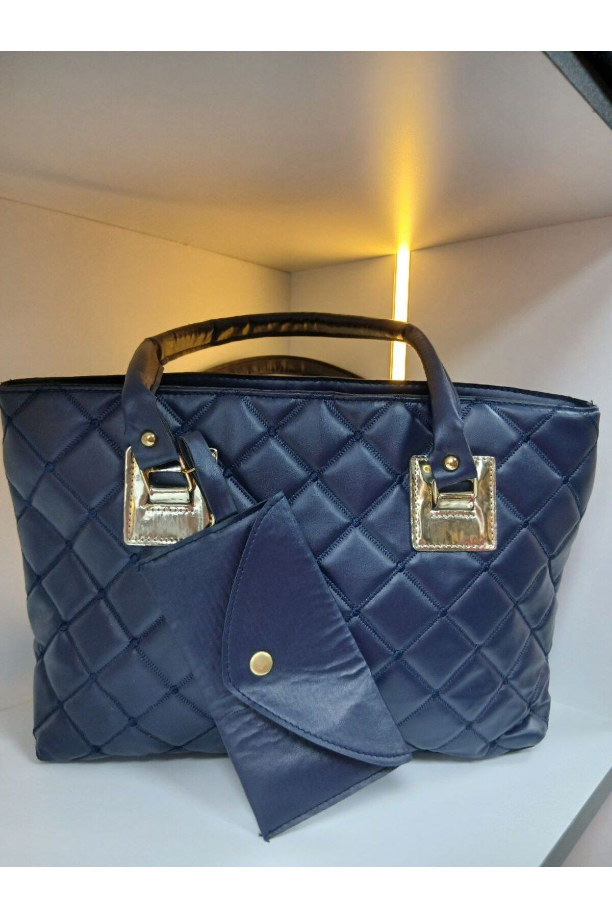shop Kadın kapitone detaylı cüzdan hediyeli el ve omuz çantası