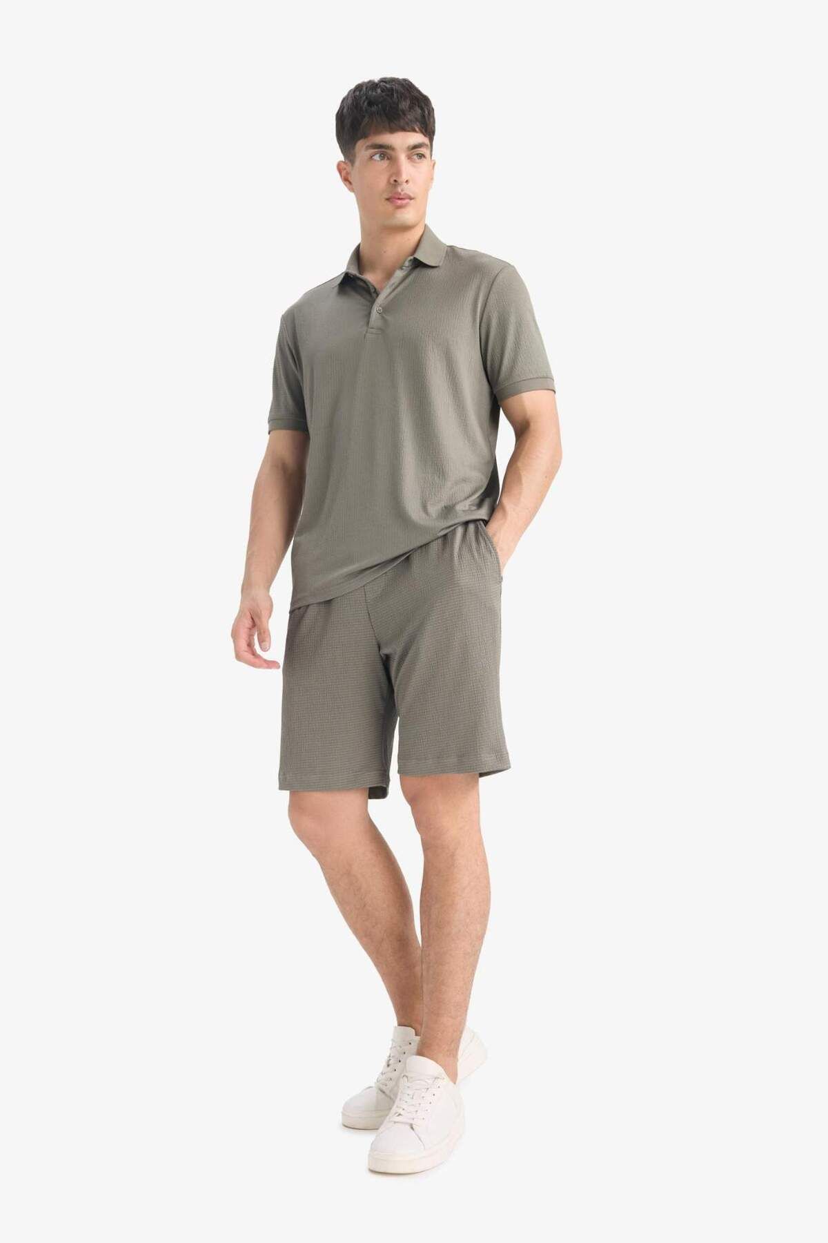 DeFacto-Regular Fit All-Way Stretch Crinkle Bermuda Shorts E0980Ax25Sm 5