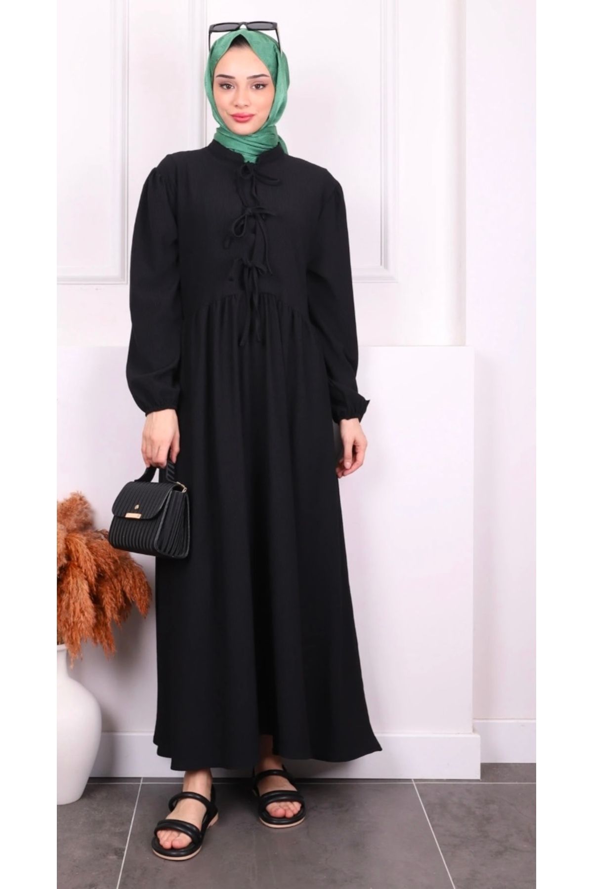 Butik Siyah Bürümcük Elbise