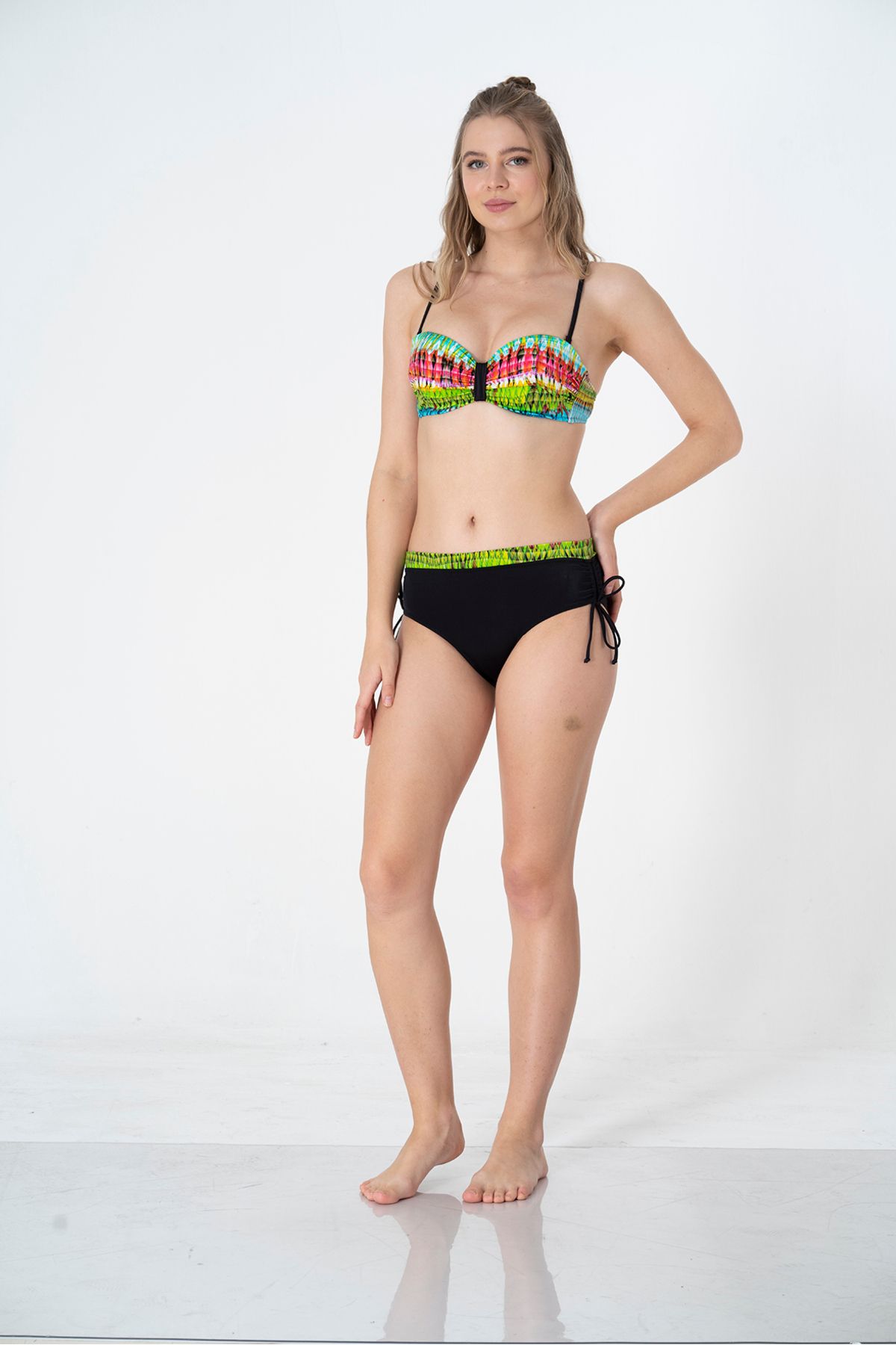 Sunsurf 2025 Kreasyonu Yeşil Siyah Etnik Desenli Bikini Takımı