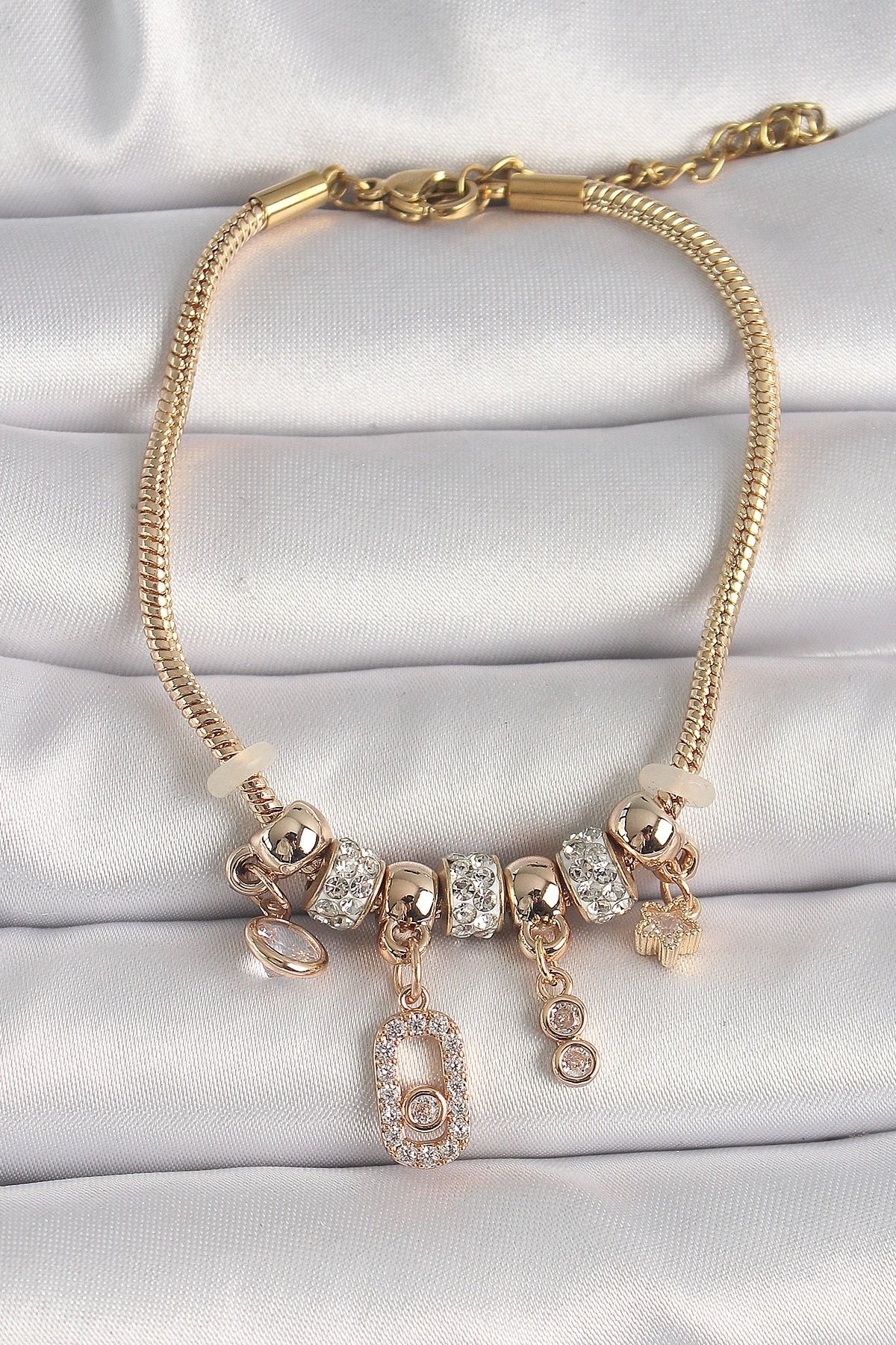 OurStyles 316L Çelik Gold Renk Zincir Sallantı Zirkon Taşlı Messika Figür Yıldız Detay Kadın Bileklik - TJ-BB6