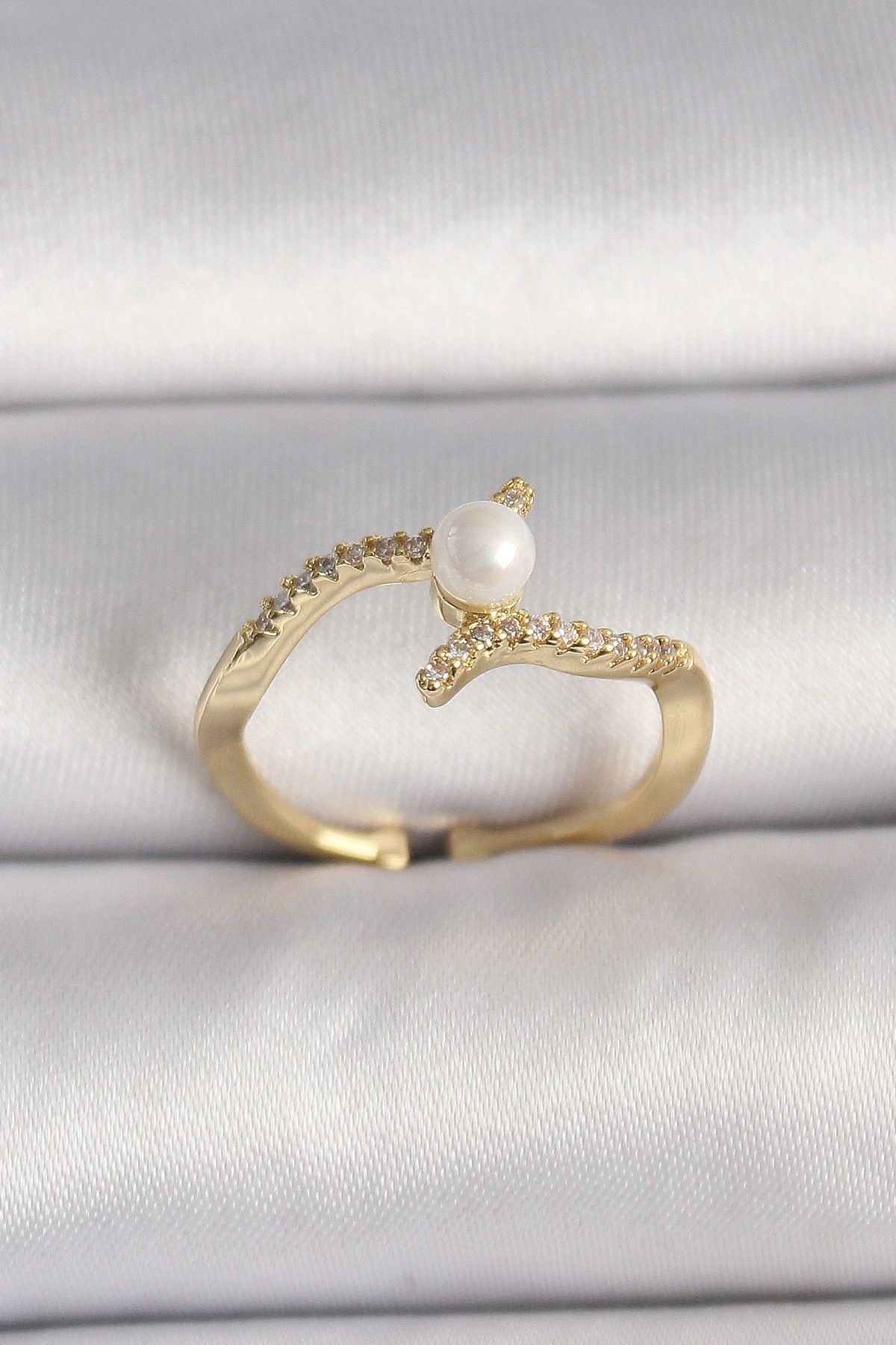 OurStyles Pirinç Gold Renk Zirkon Taşlı İncili Ayarlanabilir Yüzük - TJ-BYK3547