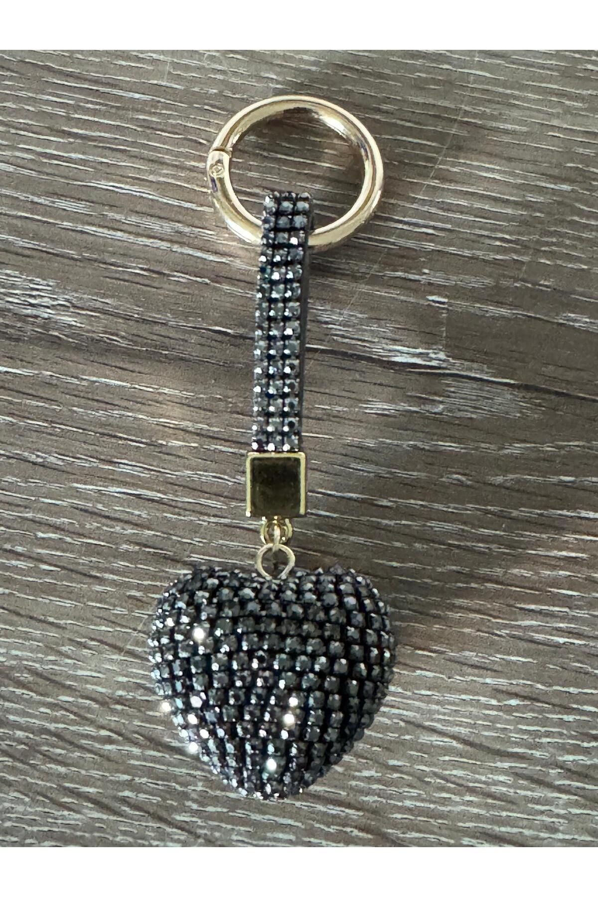misstakıjewerly SİYAH RENK TAŞLI KALP MODEL BOMBELİ ANAHTARLIK
