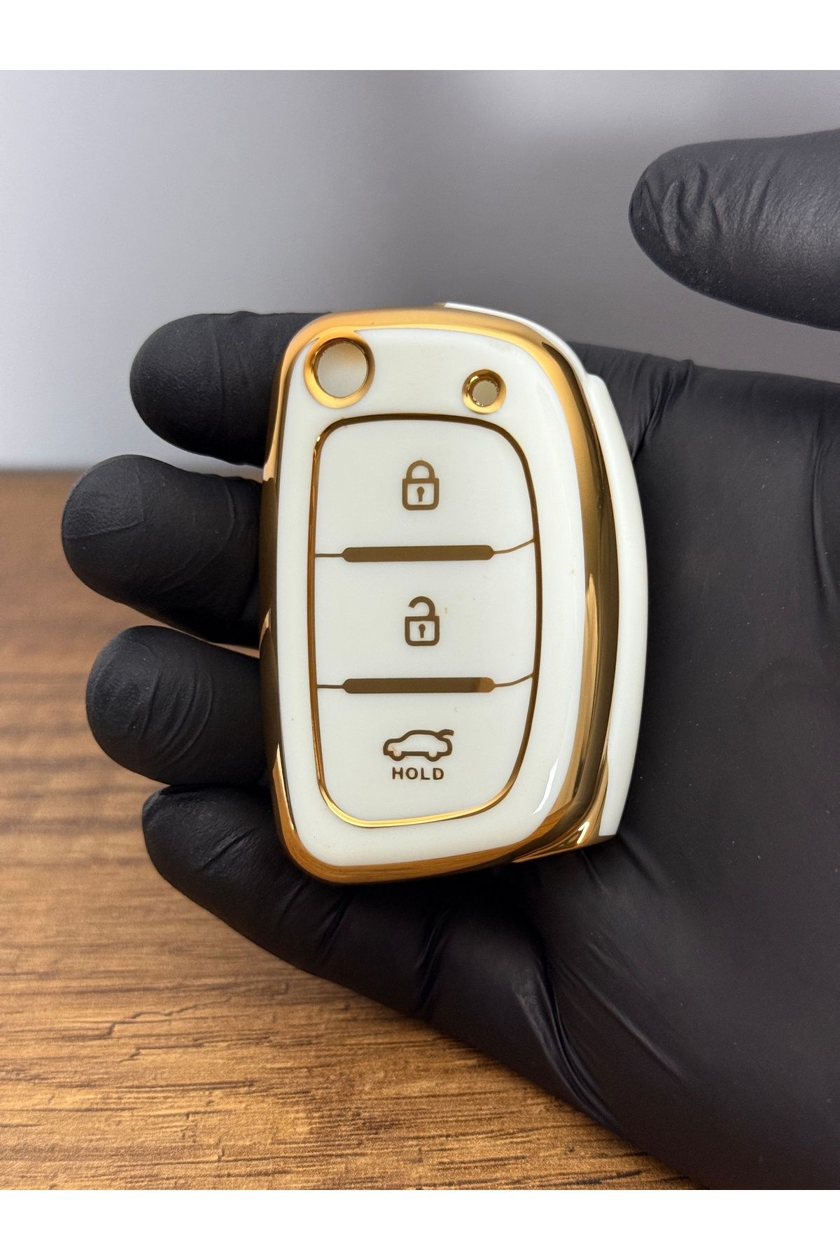 Mavi Keys Hyundai i20, Accent, Sonata 2011-2018 Arası Uyumlu Sustalı 3 Düğmeli Silikon Anahtar Kılıfı – Beyaz
