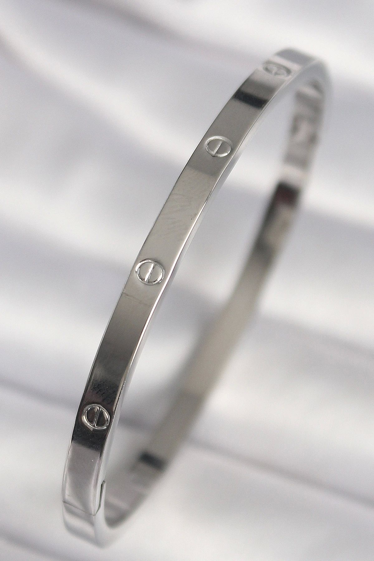 OurStyles 316L Çelik Gümüş Renk Cartier Model Kadın Bileklik - TJ-BB6738
