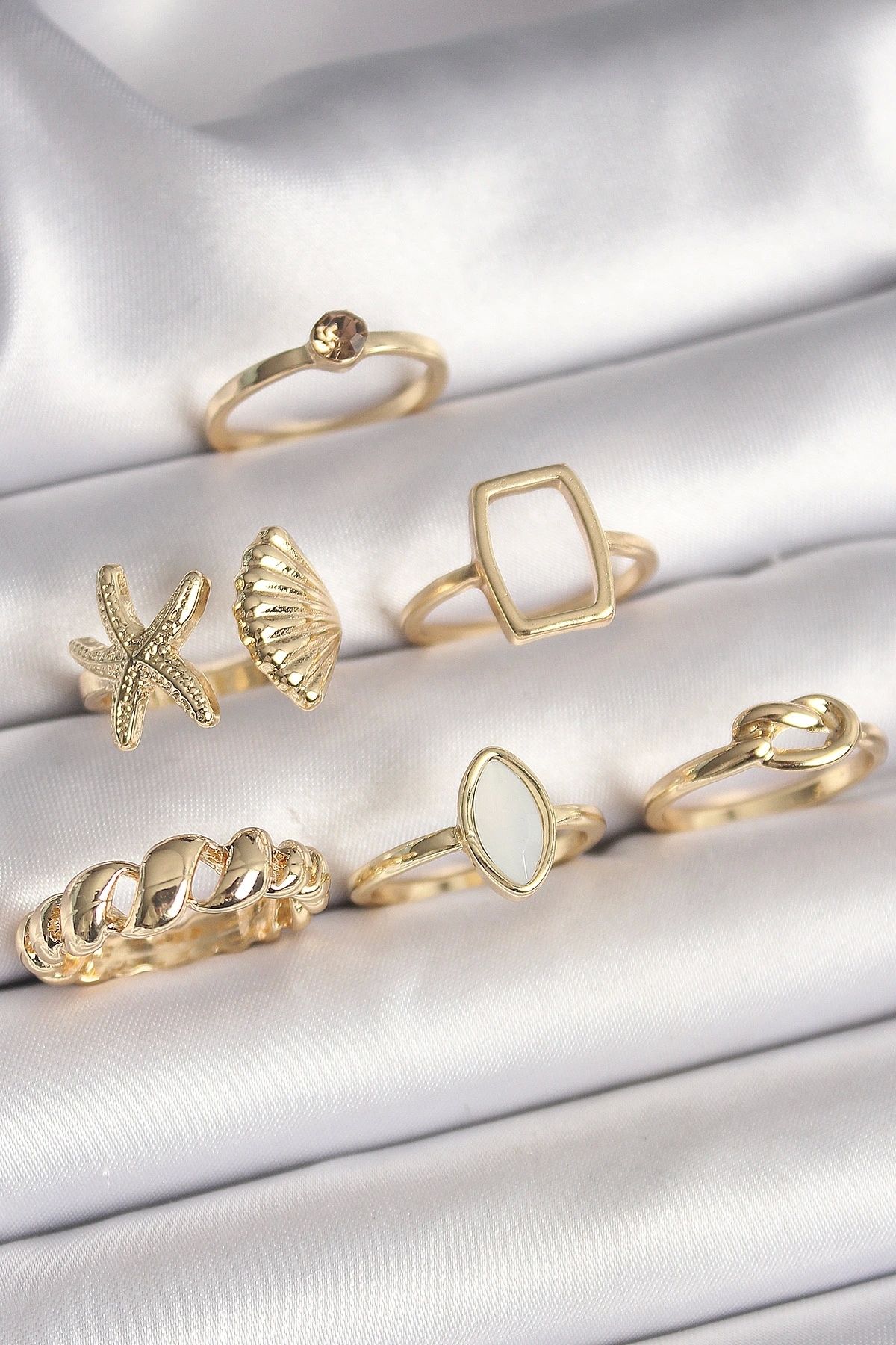 OurStyles Pirinç Gold Renk Deniz Kabuğu Figür Sarmal Model Beyaz Mine Detay 6'Lı Kadın Yüzük Seti - TJ-BYK3609