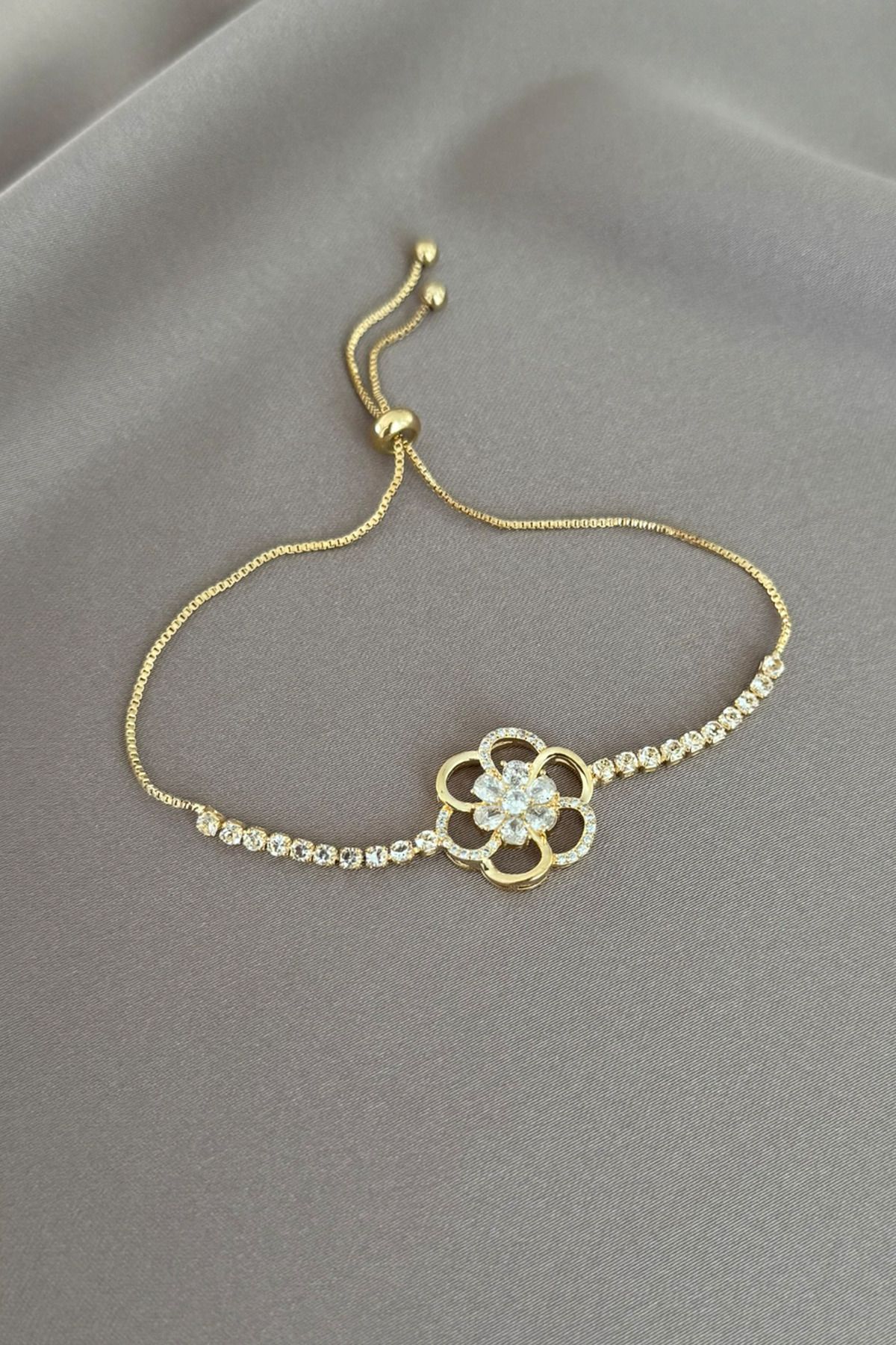 laria jewelry Ayarlanabilir Yonca Şans Bileklik