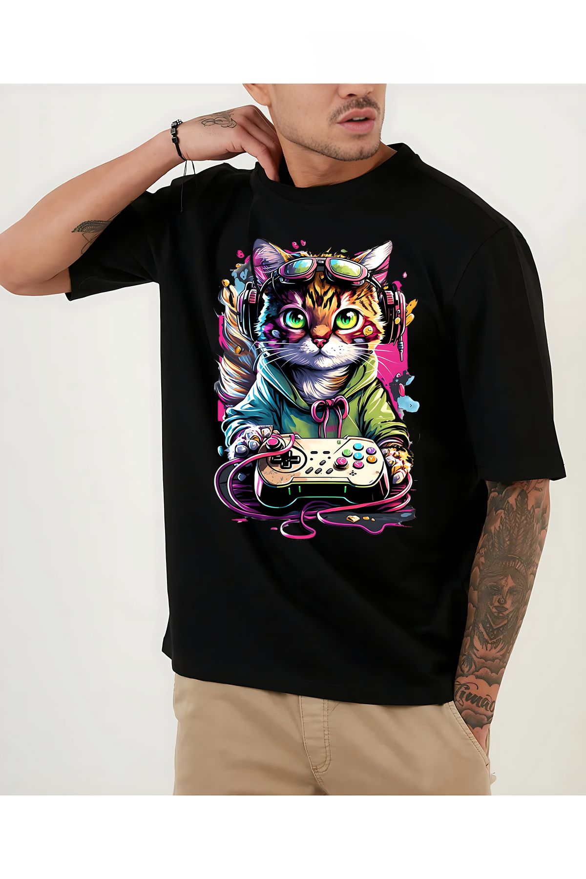 Pisa Art psa oynayan kedi baskılı t-shirt