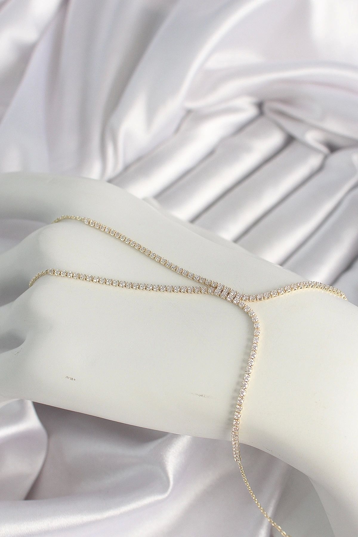 OurStyles Pirinç Gold Renk Zirkon Taşlı Su Yolu Zirkon Taşlı Kadın Şahmeran - TJ-SN615