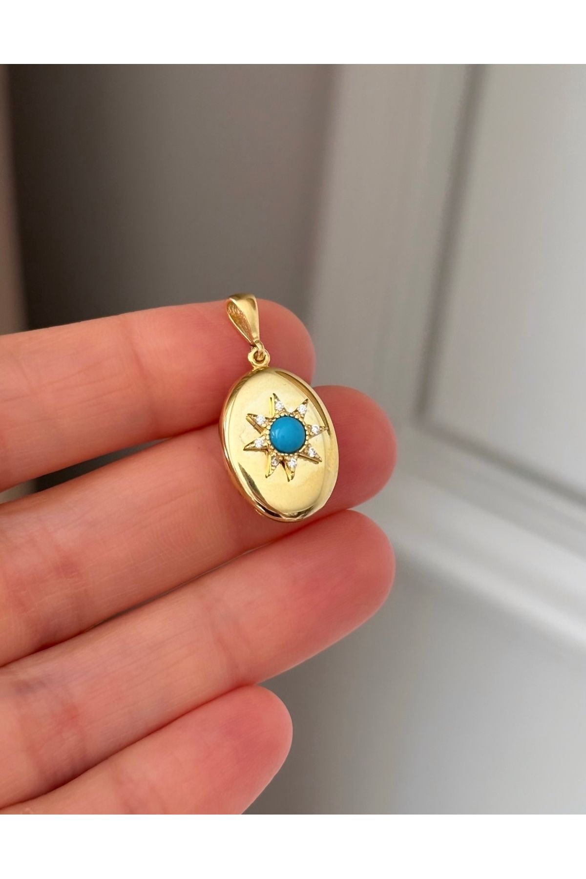 emy by emel luxury silver jewelry Altın Kaplama Açılabilir Kapaklı Kutup Yıldızı Madalyon Kolye Ucu 925 Ayar Gümüş