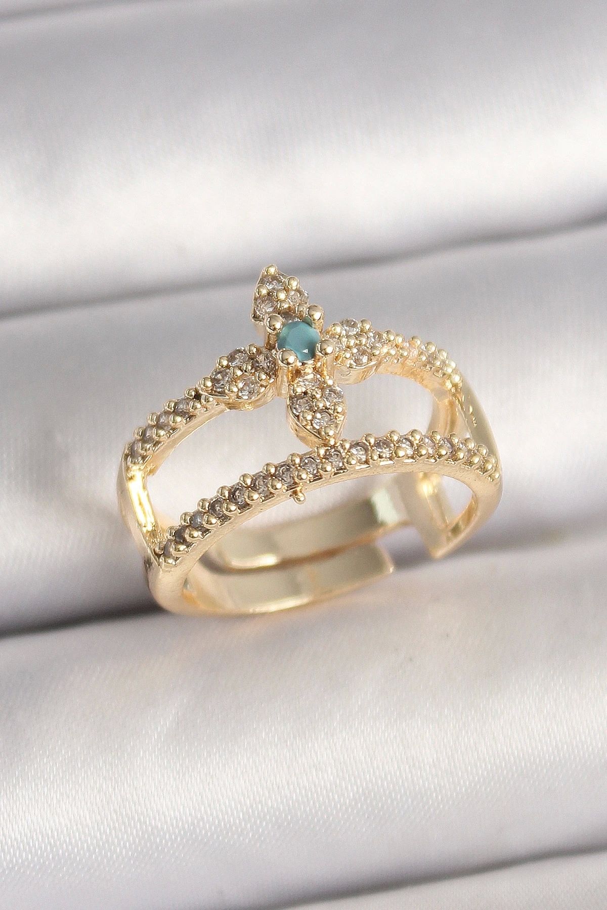 OurStyles Pirinç Gold Renk Zirkon Taşlı Ayarlanabilir Model Kadın Yüzük - TJ-BYK3681