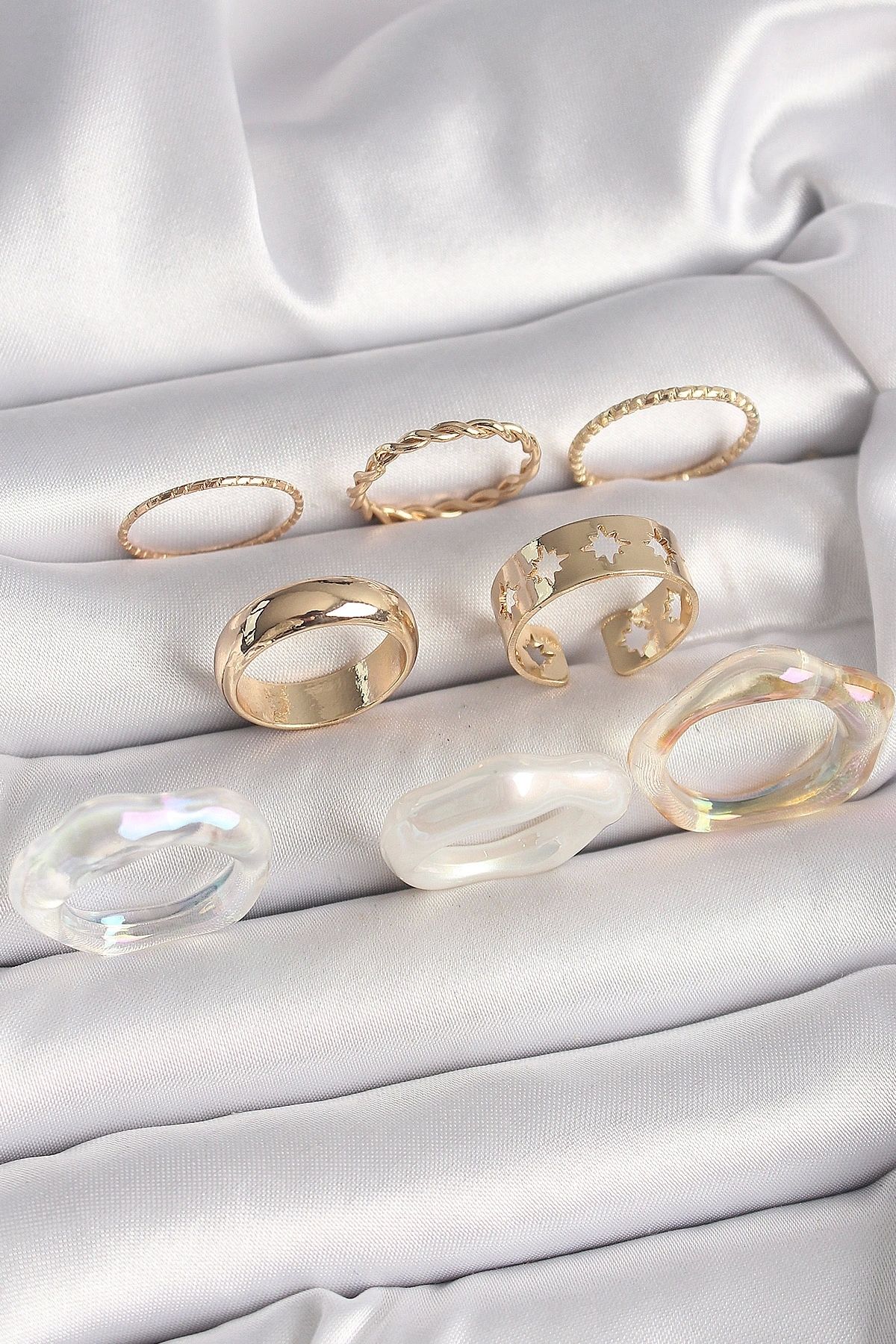 OurStyles Pirinç Gold Renk Beyaz Akrilik Plastik Modek Kutup Yıldız İşleme Detay Kadın Yüzük Kombini - TJ-BYK3